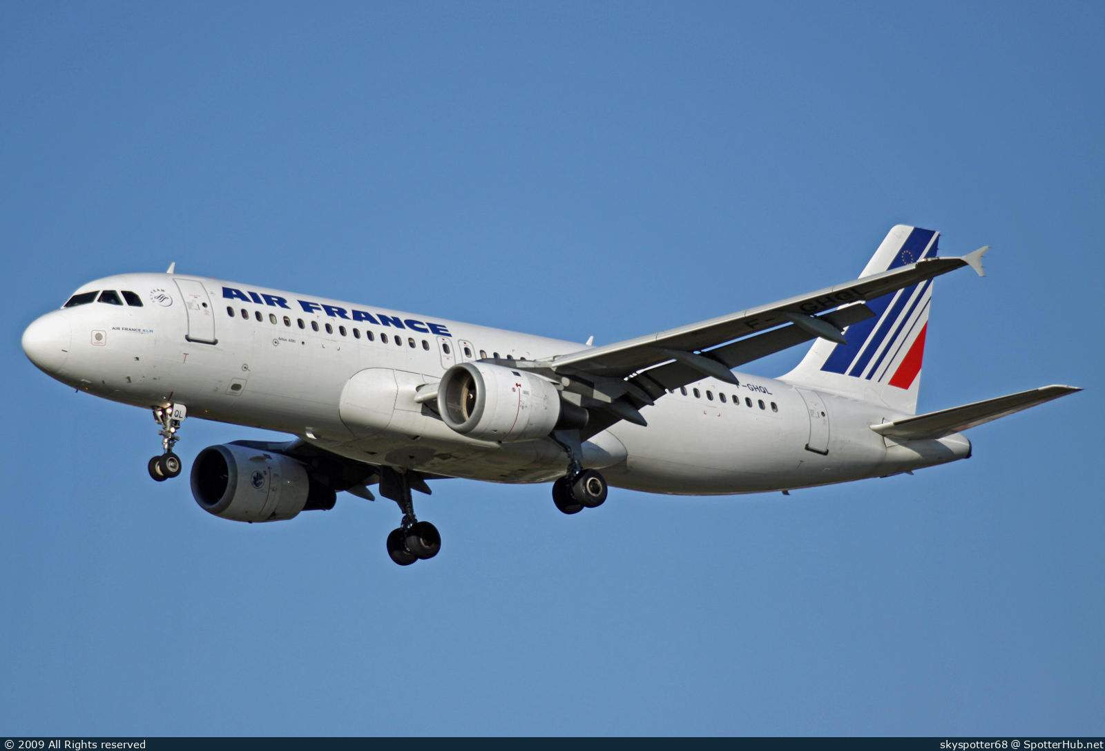 Photo of F-GHQL - Airbus A320-211 operated by Air France