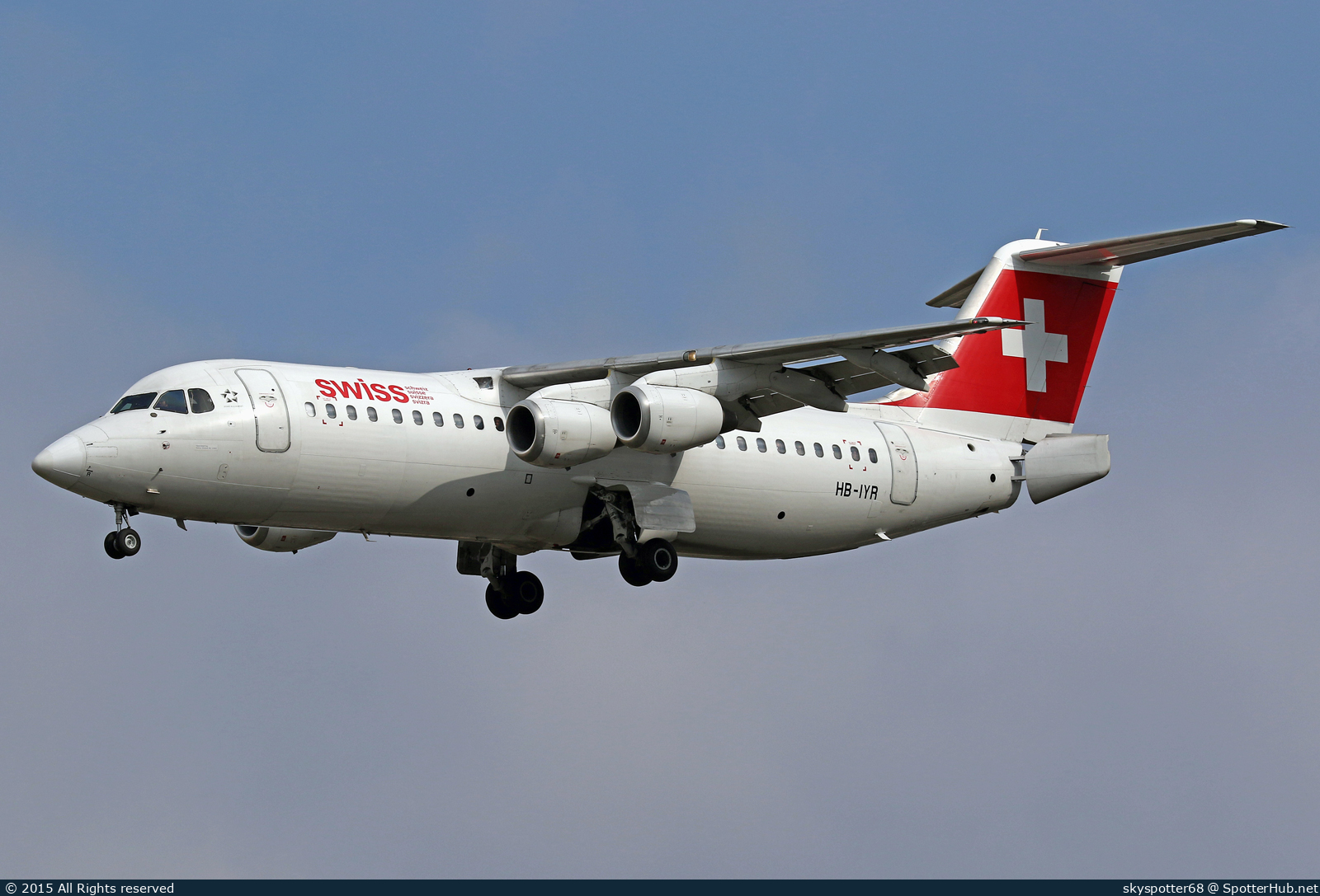 Photo of HB-IYR - British Aerospace Avro RJ100 operated by Swiss International Air Lines