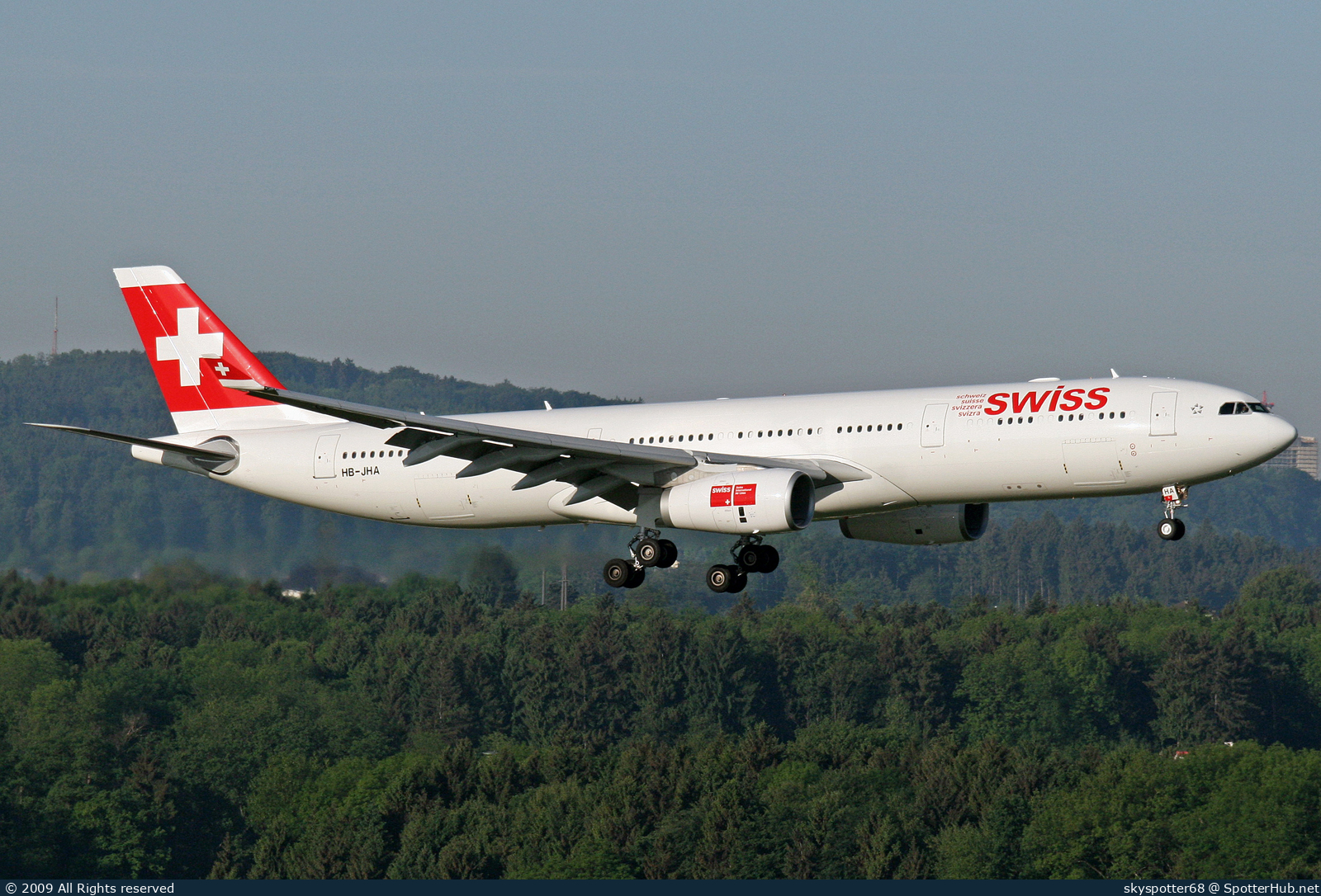 Photo of HB-JHA - Airbus A330-343 operated by Swiss International Air Lines