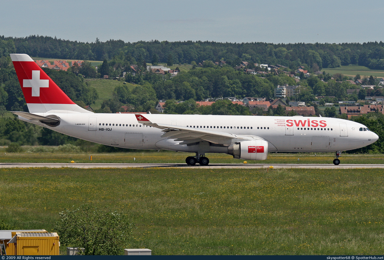 Photo of HB-IQJ - Airbus A330-223 operated by Swiss International Air Lines