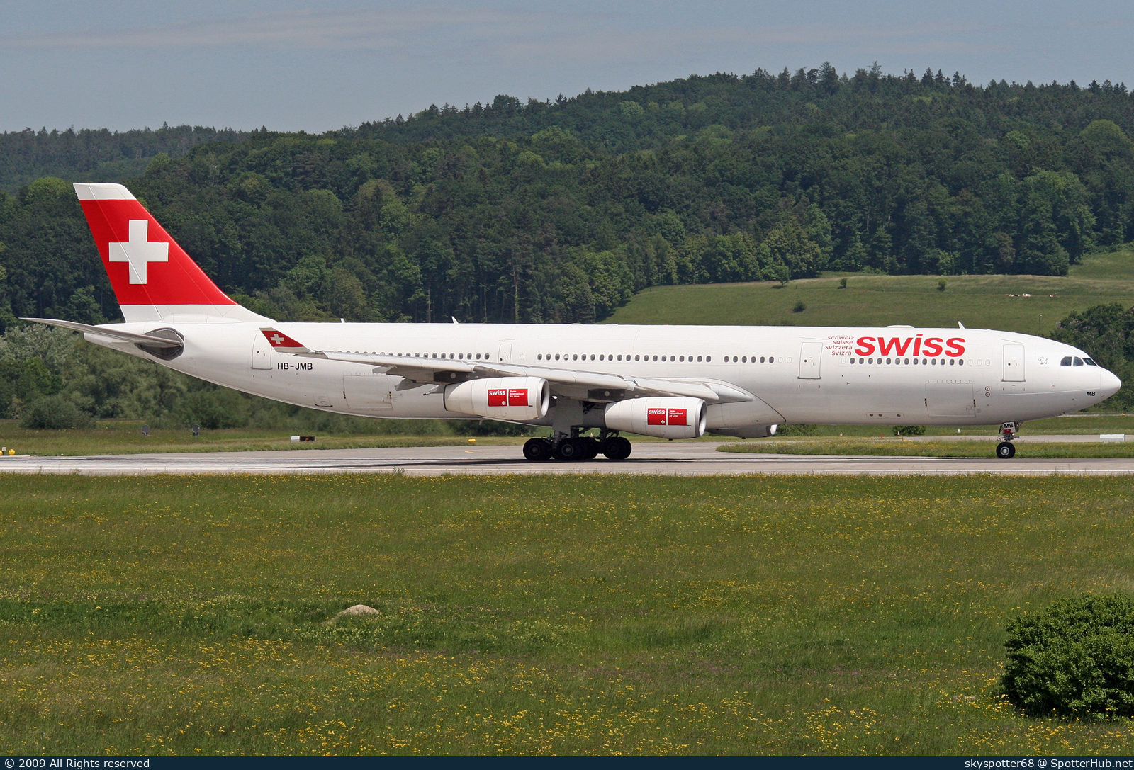 Photo of HB-JMB - Airbus A340-313 operated by Swiss International Air Lines