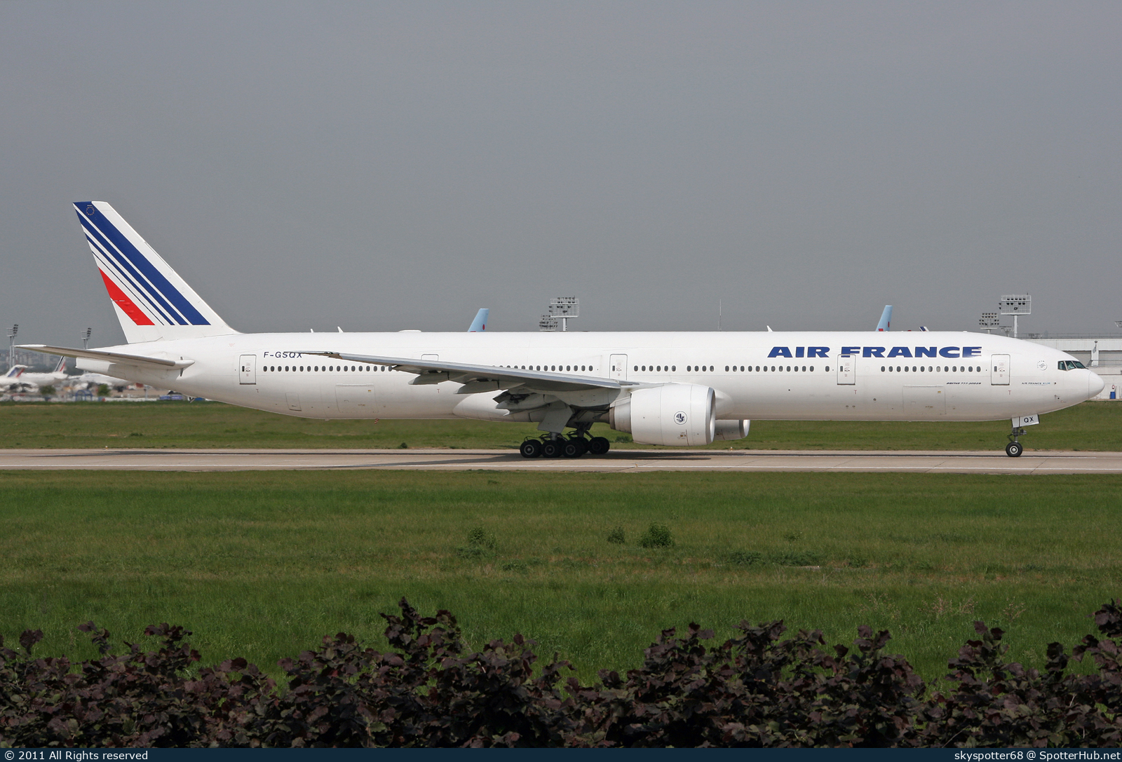 Photo of F-GSQX - Boeing 777-328(ER) operated by Air France