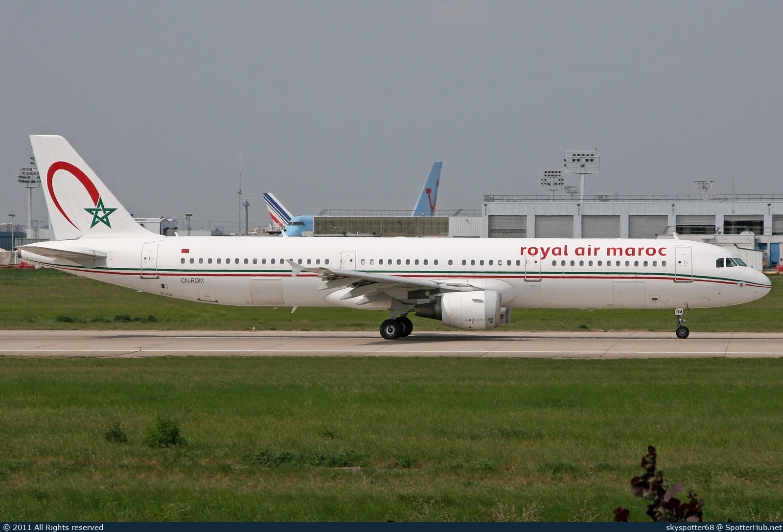 Photo of CN-ROM - Airbus A321-211 operated by Royal Air Maroc