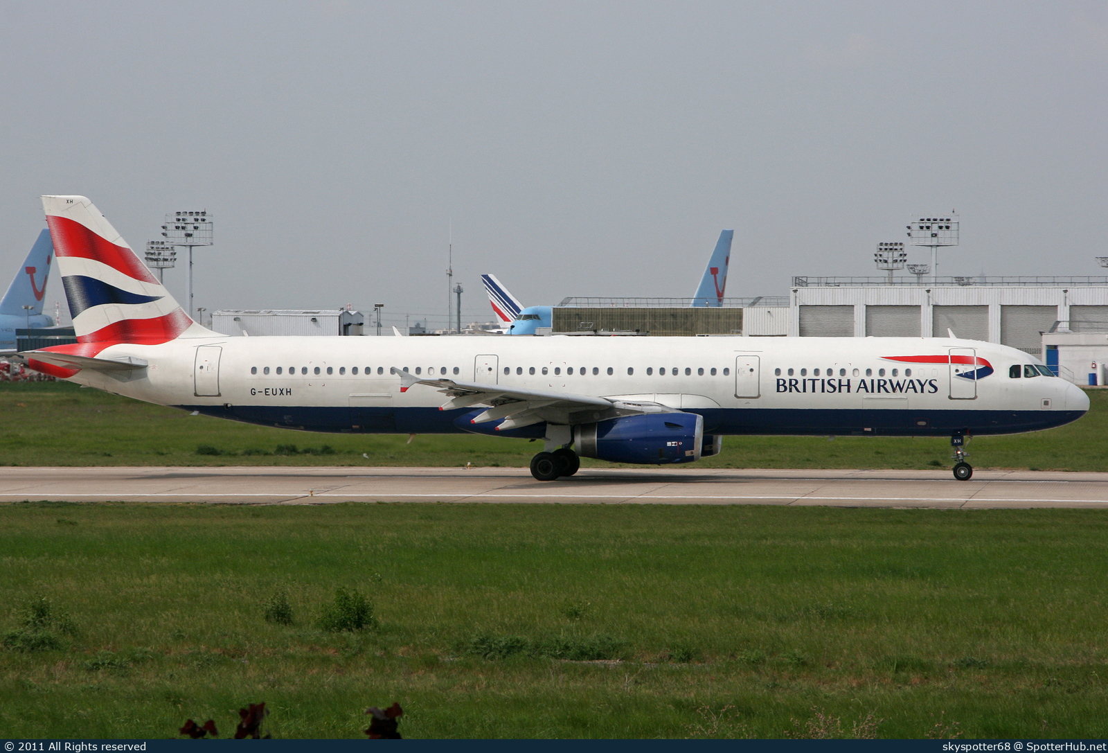 Photo of G-EUXH - Airbus A321-231 operated by British Airways