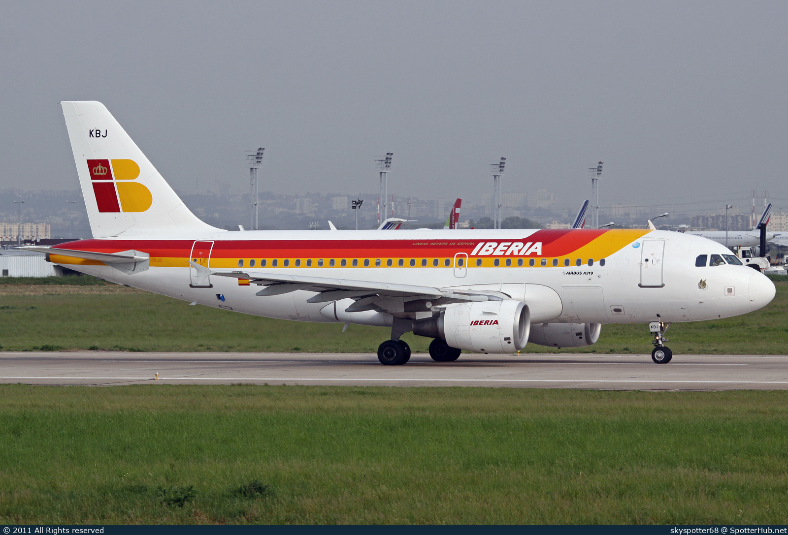 Photo of EC-KBJ - Airbus A319-111 operated by Iberia