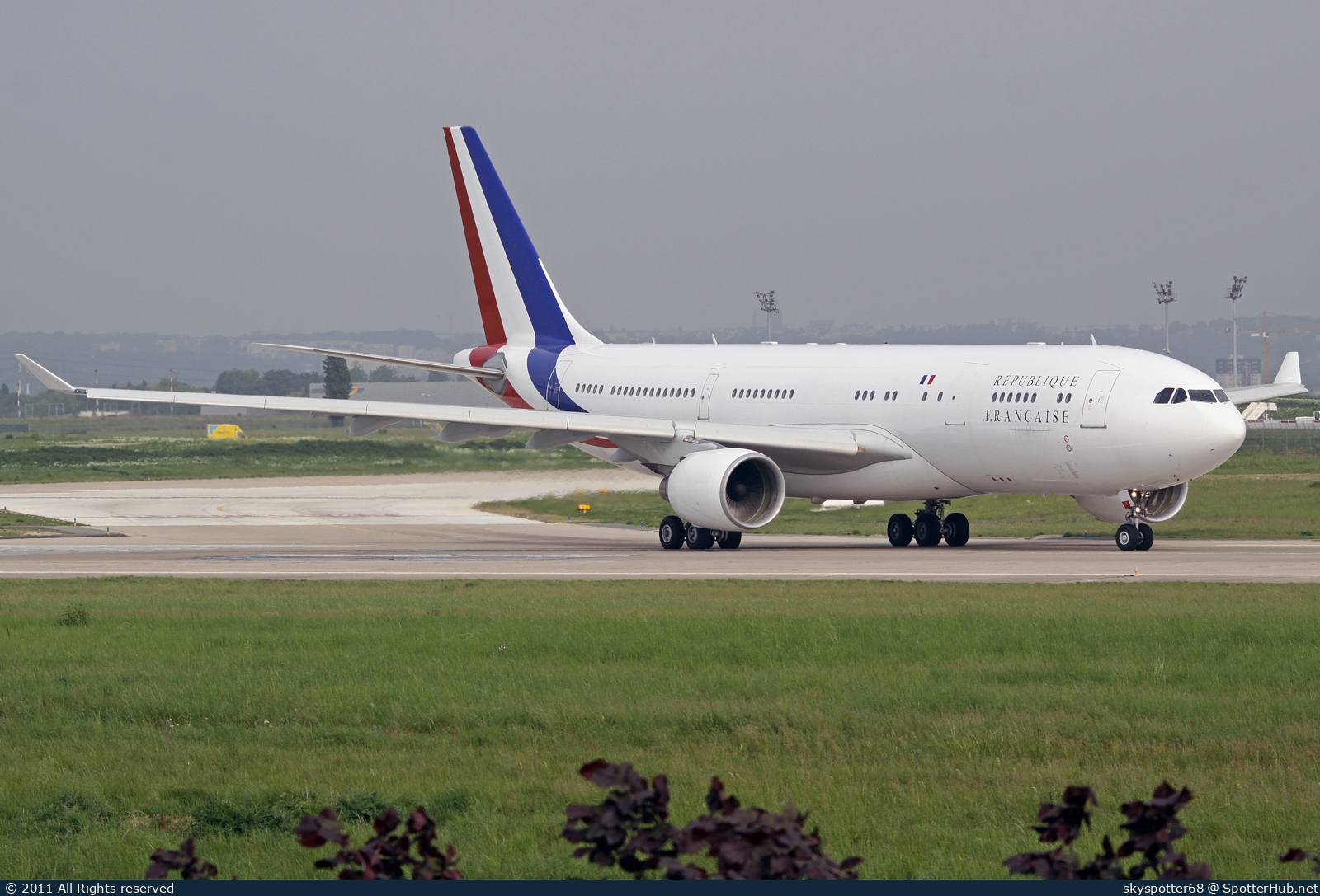 Photo of F-RARF - Airbus A330-223 operated by Government of France