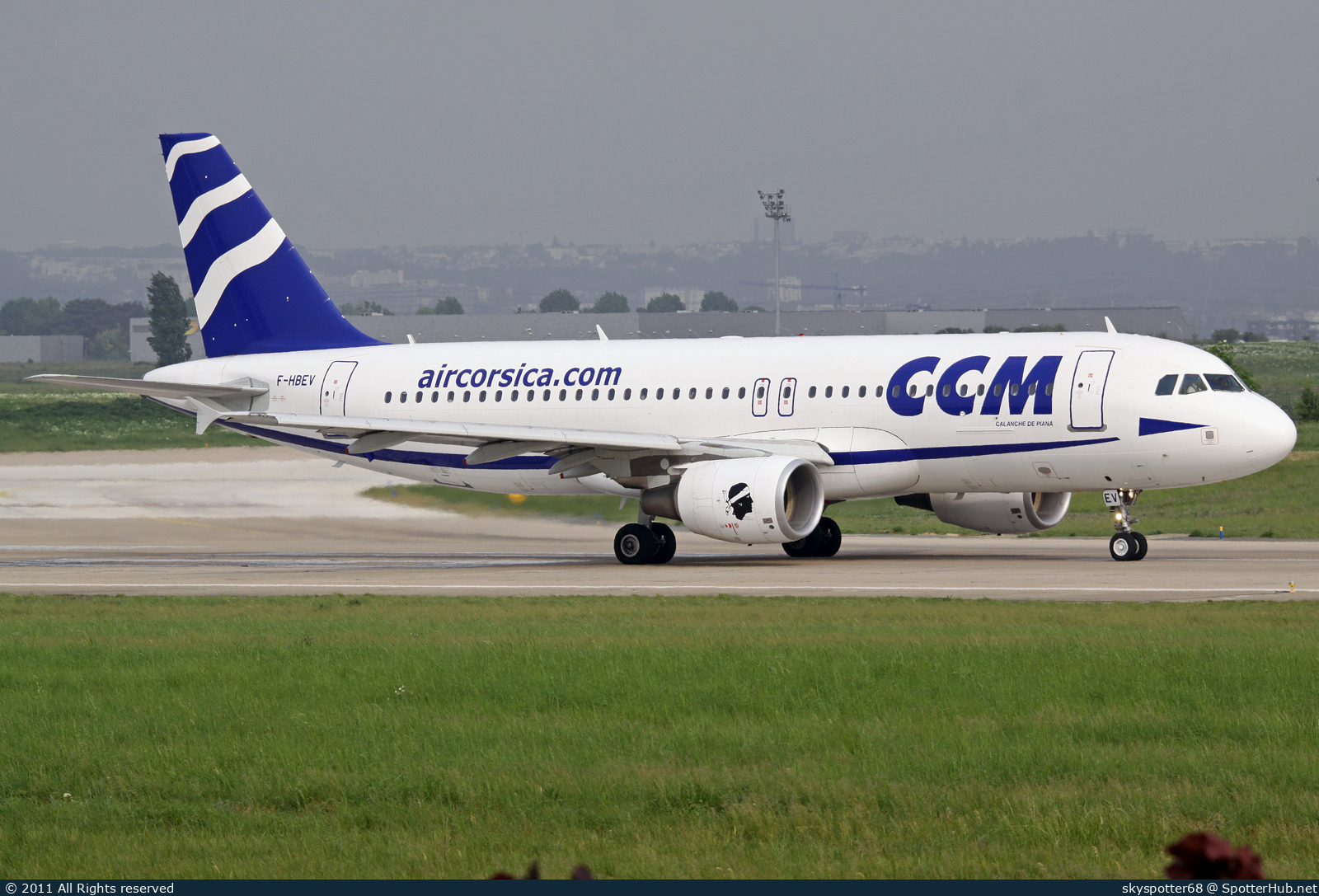 Photo of F-HBEV - Airbus A320-216 operated by CCM Airlines