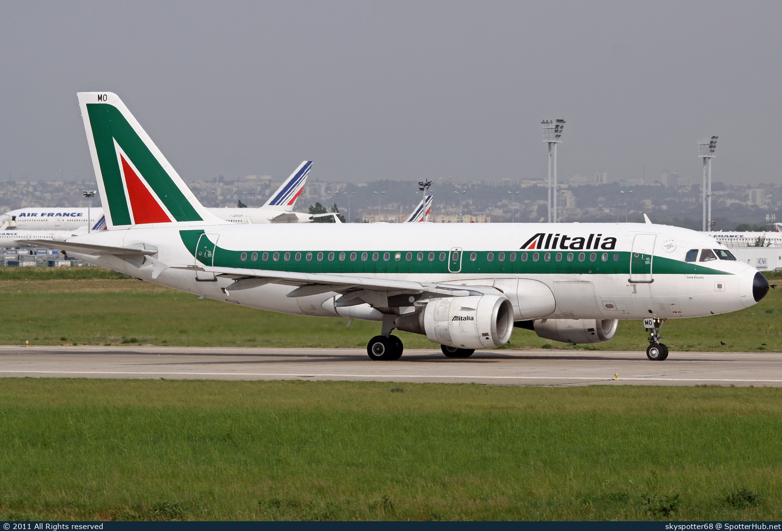 Photo of EI-IMO - Airbus A319-112 operated by Alitalia