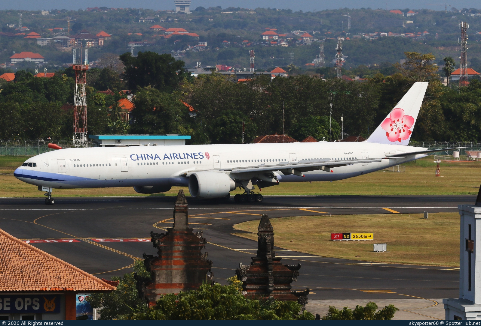 Photo of B-18005 - Boeing 777-309(ER) operated by China Airlines