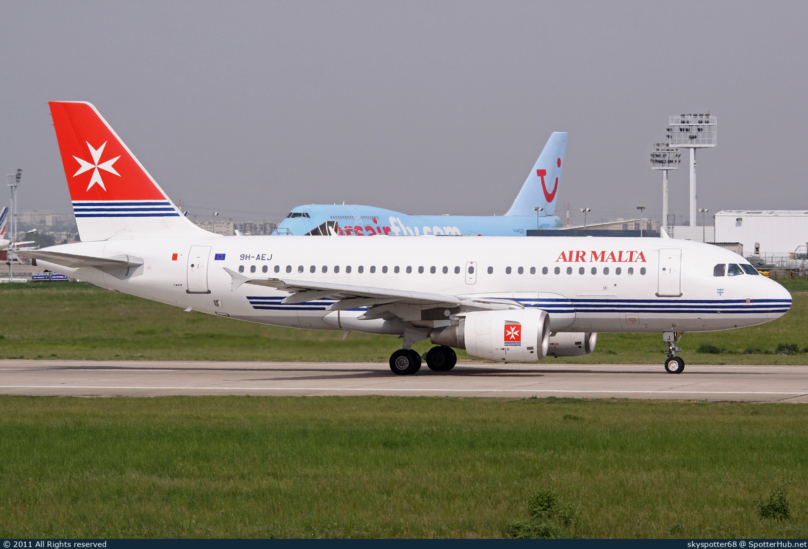 Photo of 9H-AEJ - Airbus A319-112 operated by Air Malta
