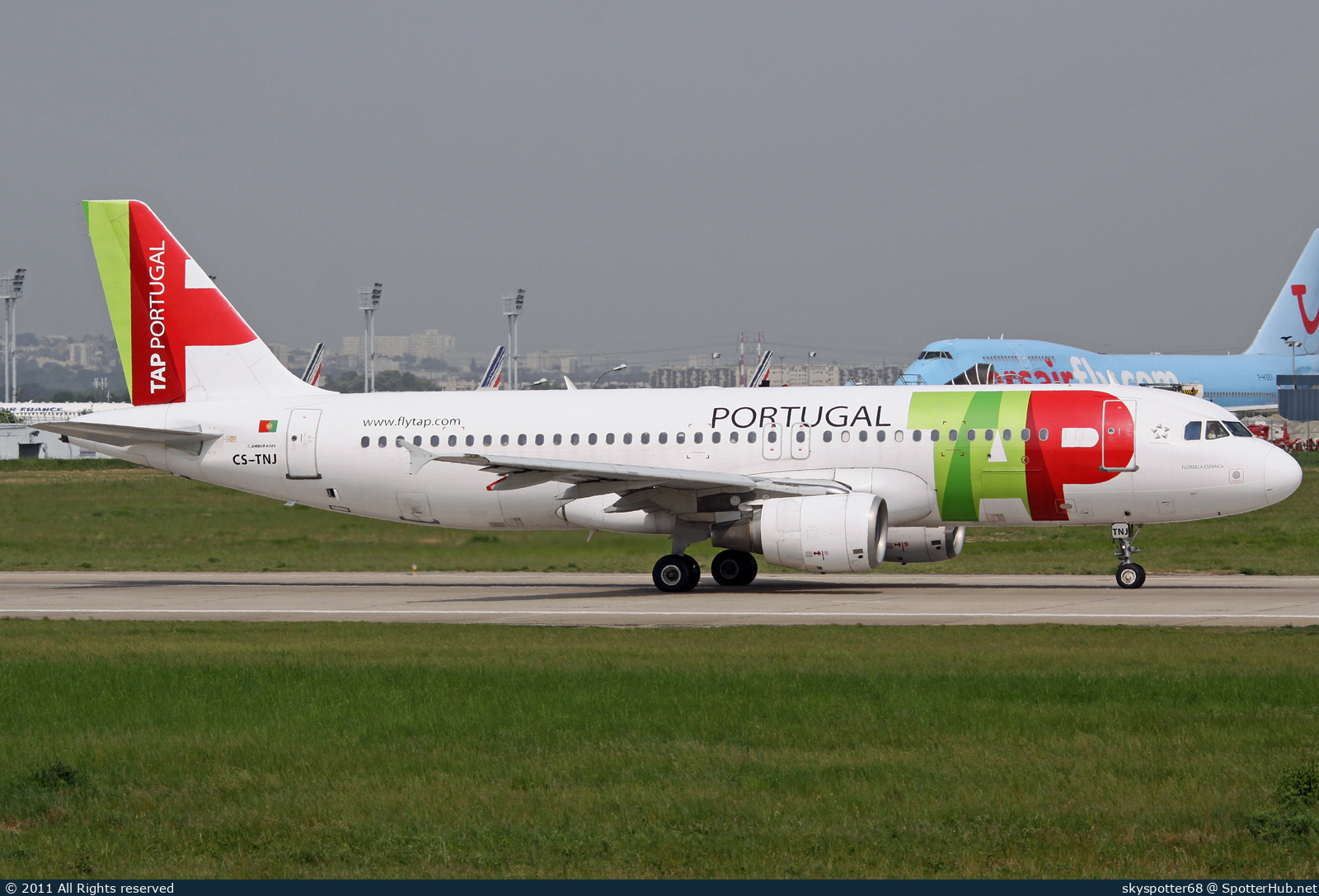 Photo of CS-TNJ - Airbus A320-214 operated by TAP Air Portugal