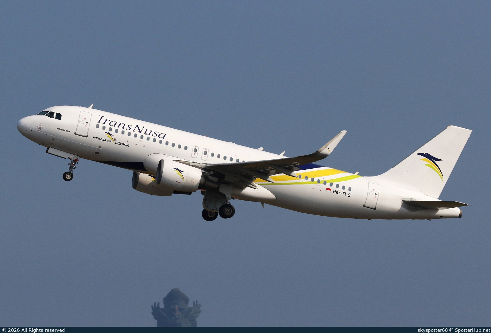 Photo of PK-TLO - Airbus A320-214 operated by TransNusa