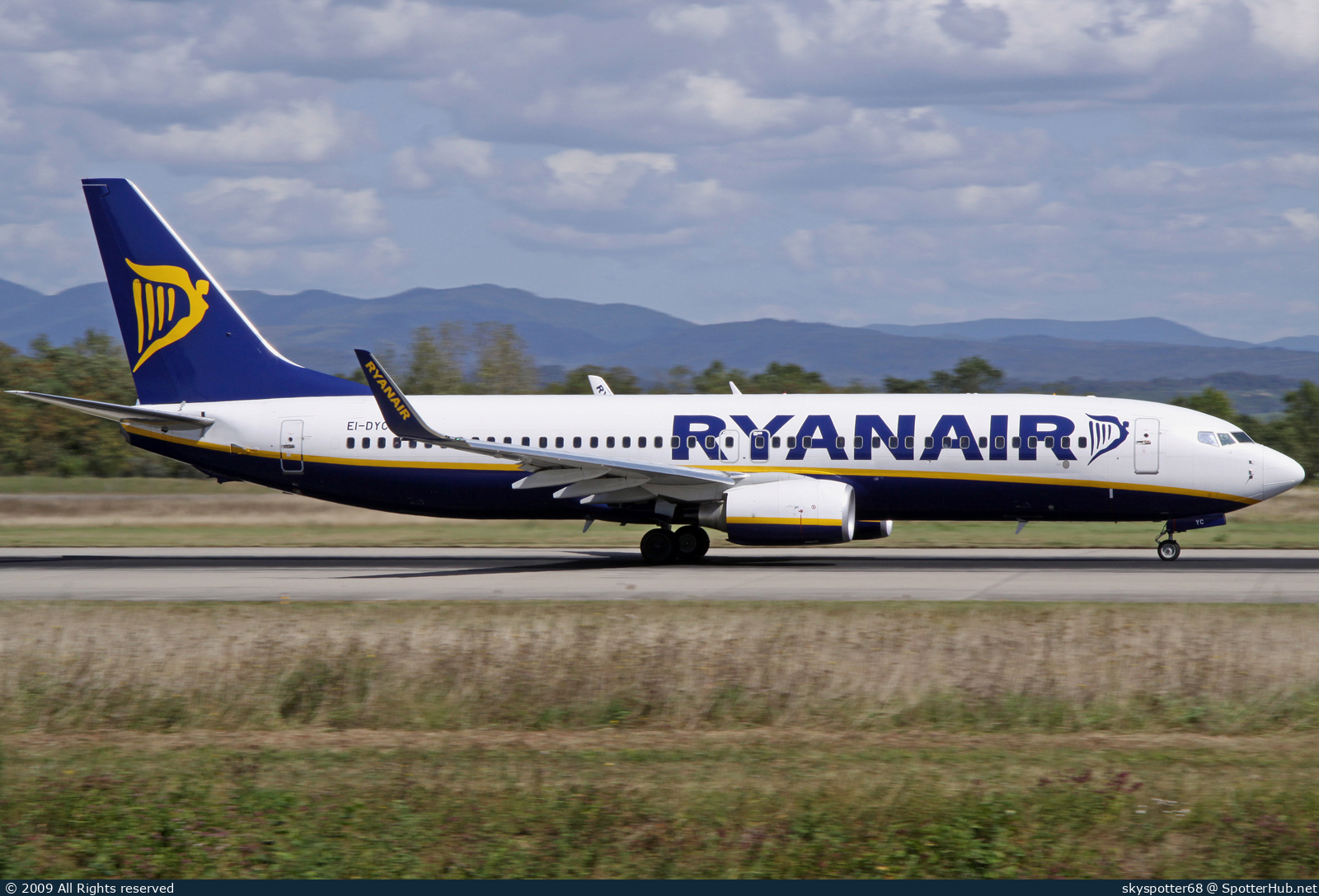 Photo of EI-DYC - Boeing 737-8AS operated by Ryanair