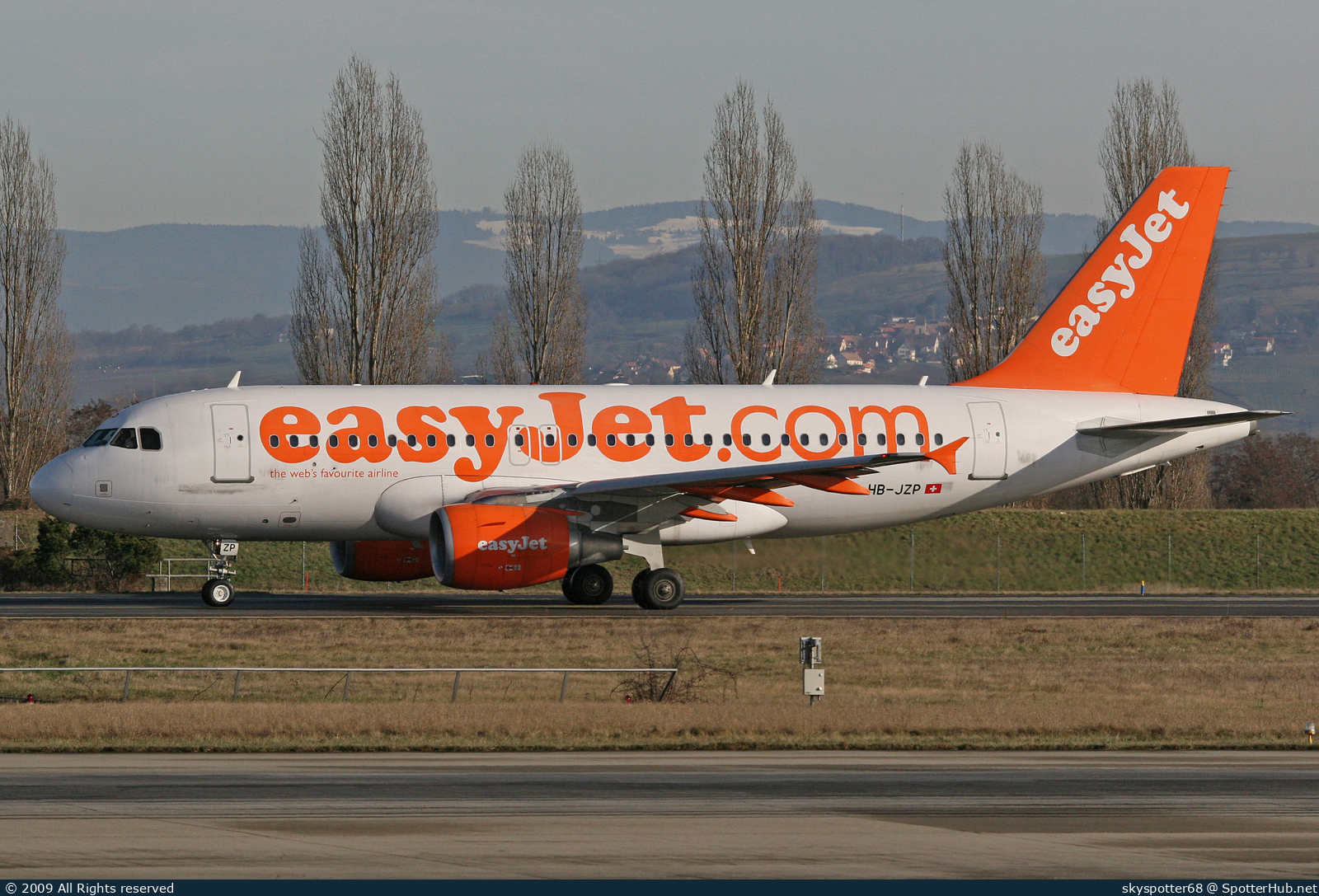 Photo of HB-JZP - Airbus A319-111 operated by easyJet Switzerland