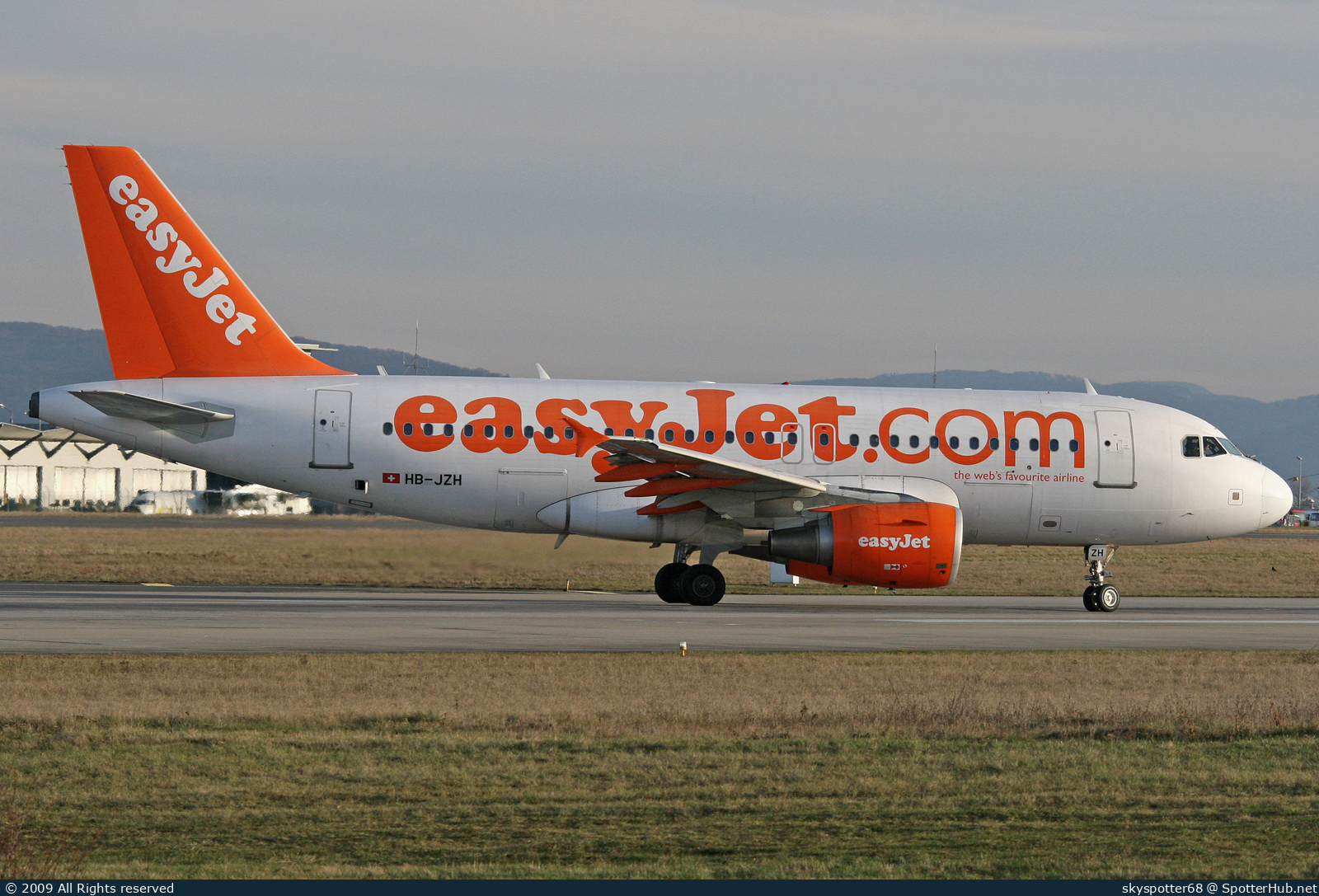 Photo of HB-JZH - Airbus A319-111 operated by easyJet Switzerland