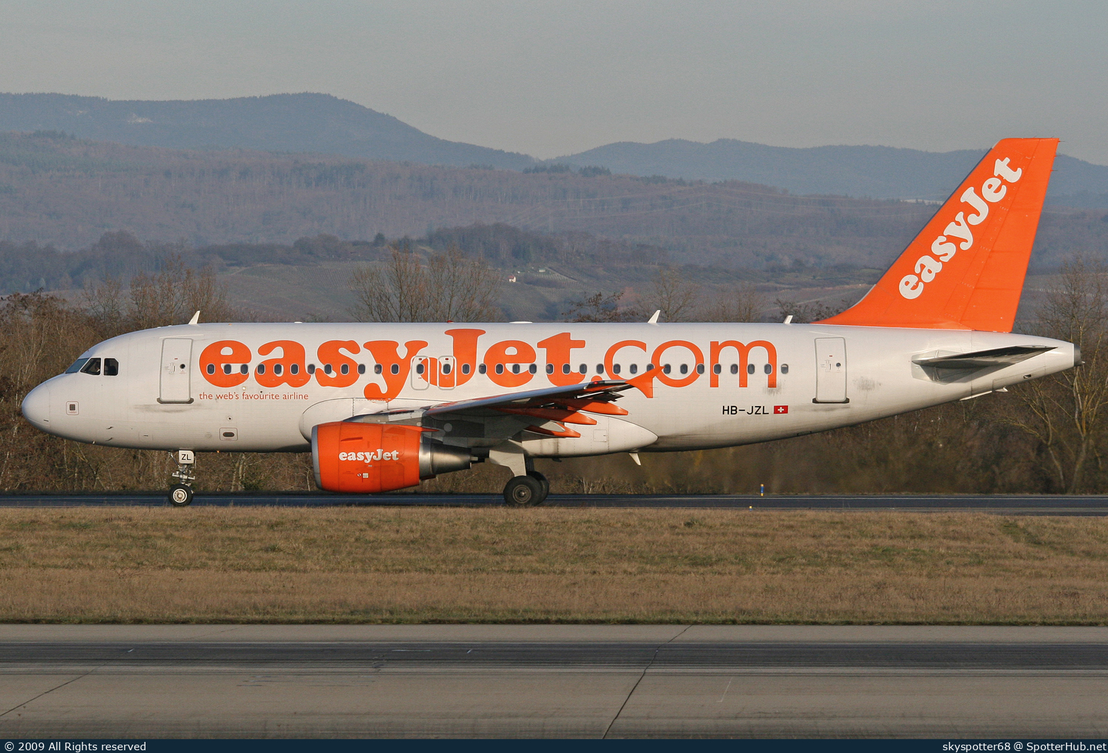 Photo of HB-JZL - Airbus A319-111 operated by easyJet Switzerland