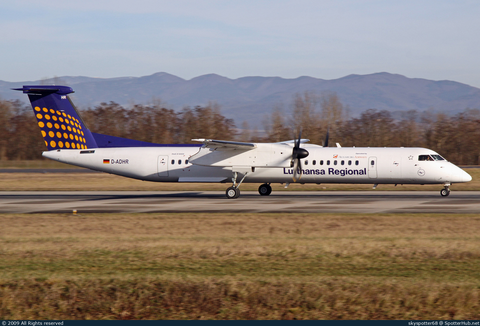 Photo of D-ADHR - Bombardier DHC-8-402 Dash 8 Q400 operated by Lufthansa Regional (opb Augsburg Airways)