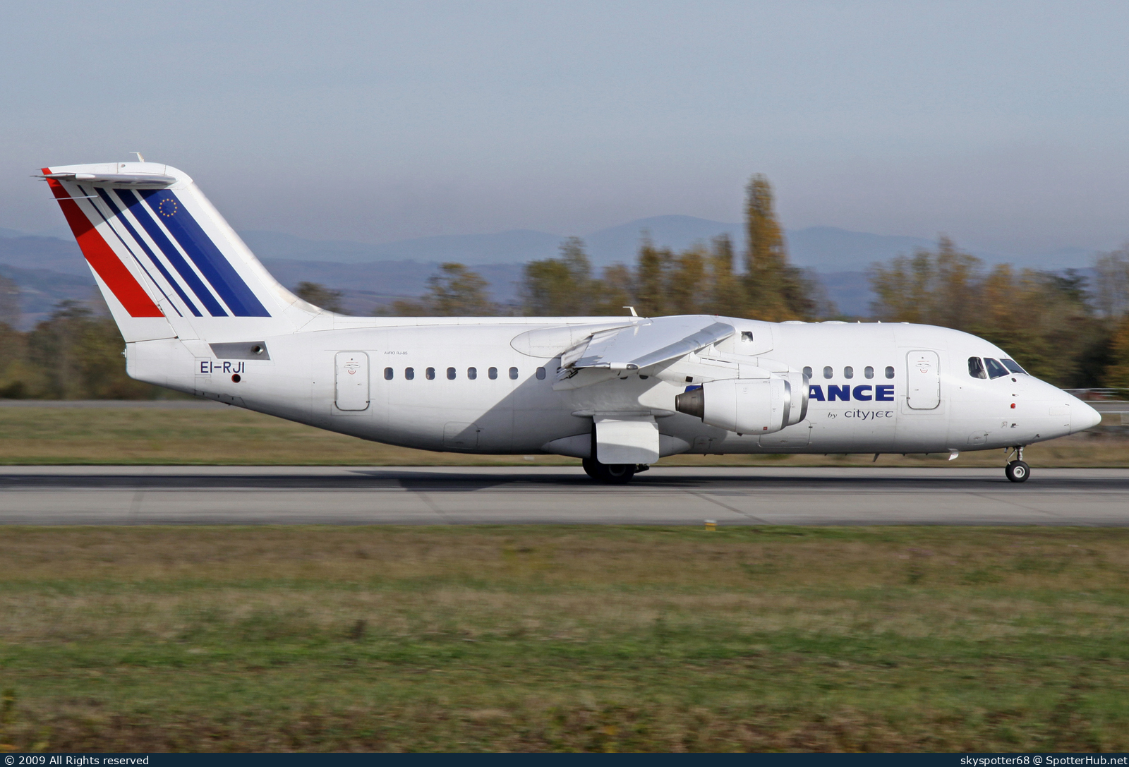 Photo of EI-RJI - British Aerospace Avro RJ85 operated by Air France (opb CityJet)