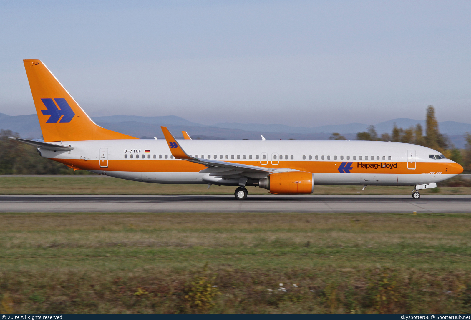Photo of D-ATUF - Boeing 737-8K5 operated by TUIfly