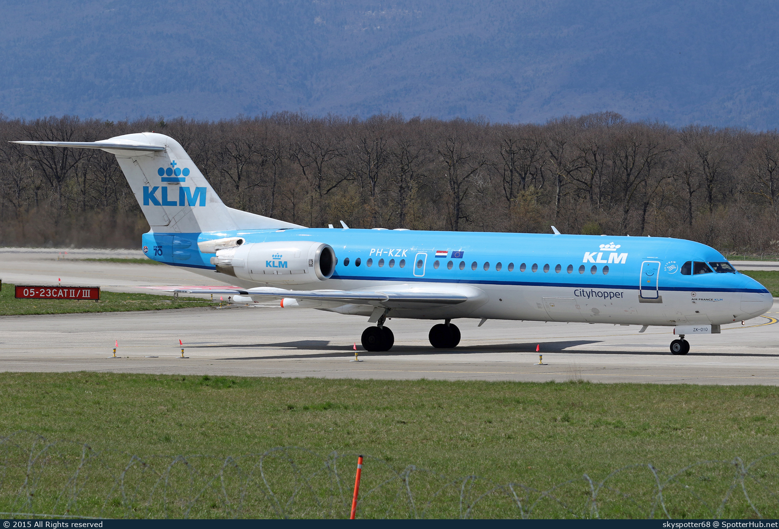 Photo of PH-KZK - Fokker 70 operated by KLM Cityhopper
