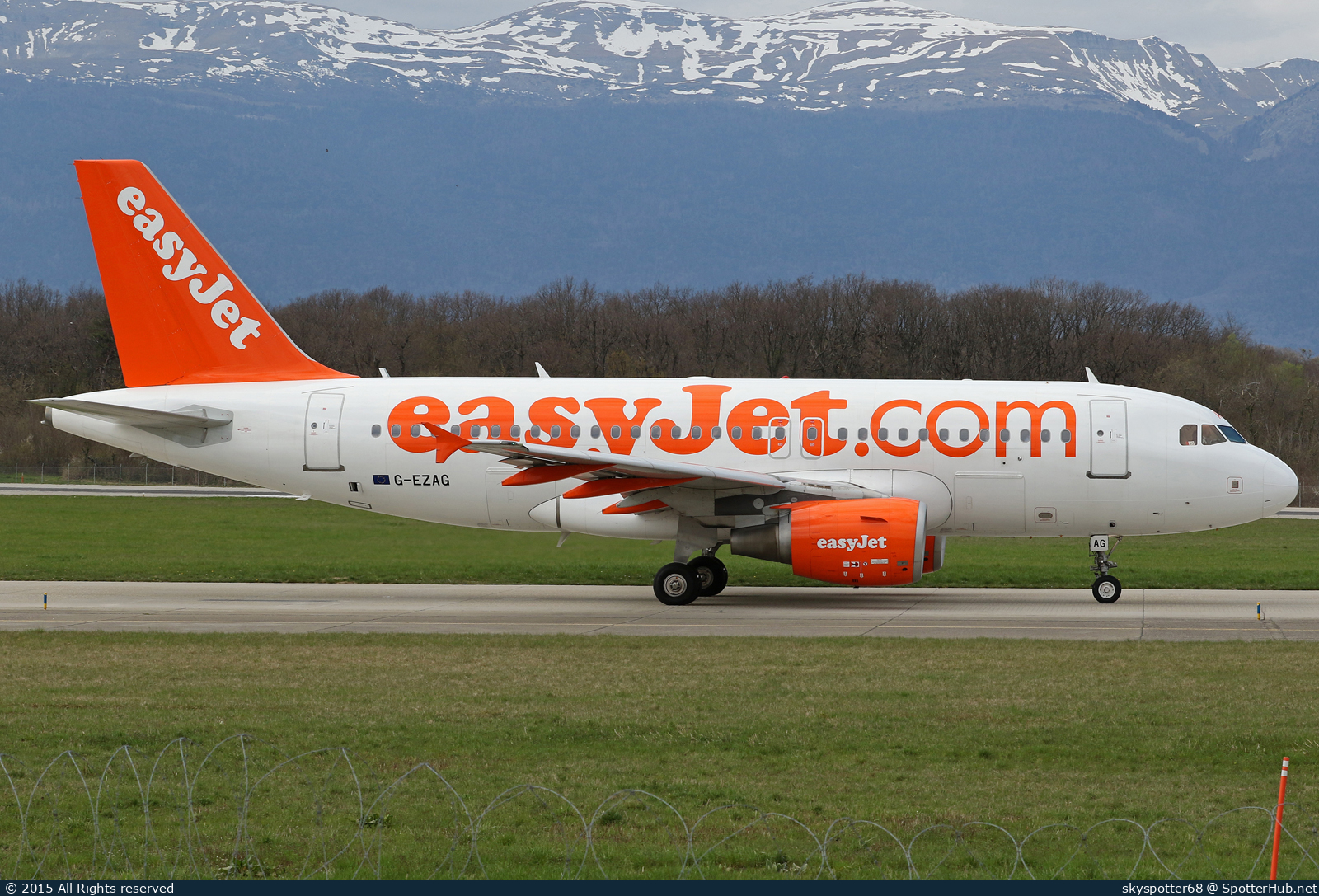 Photo of G-EZAG - Airbus A319-111 operated by easyJet
