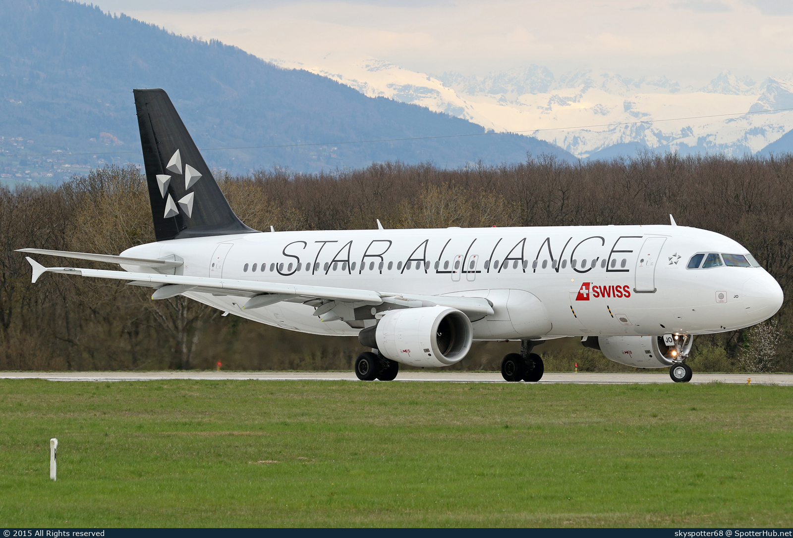 Photo of HB-IJO - Airbus A320-214 operated by Swiss International Air Lines