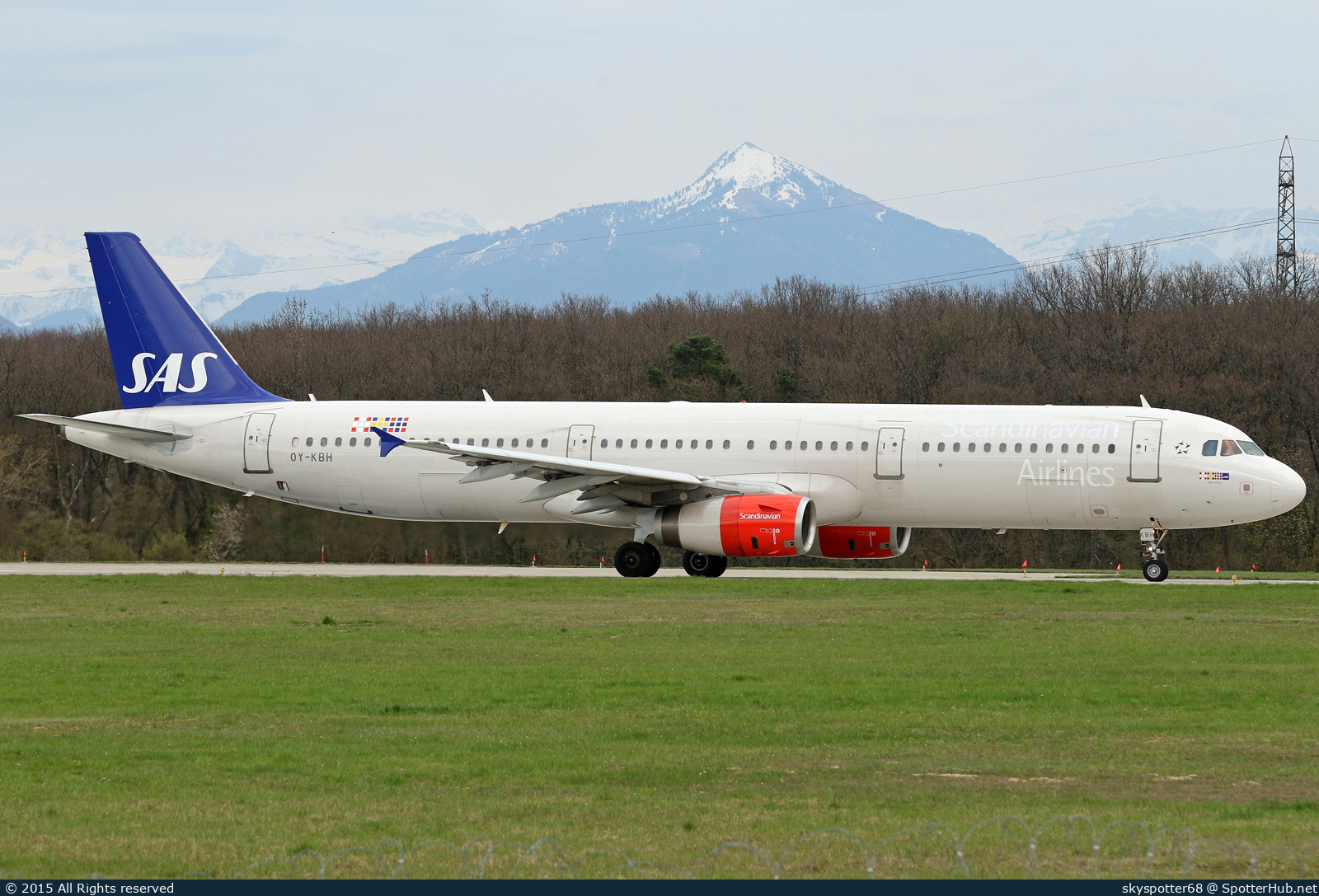 Photo of OY-KBH - Airbus A321-232 operated by SAS Scandinavian Airlines