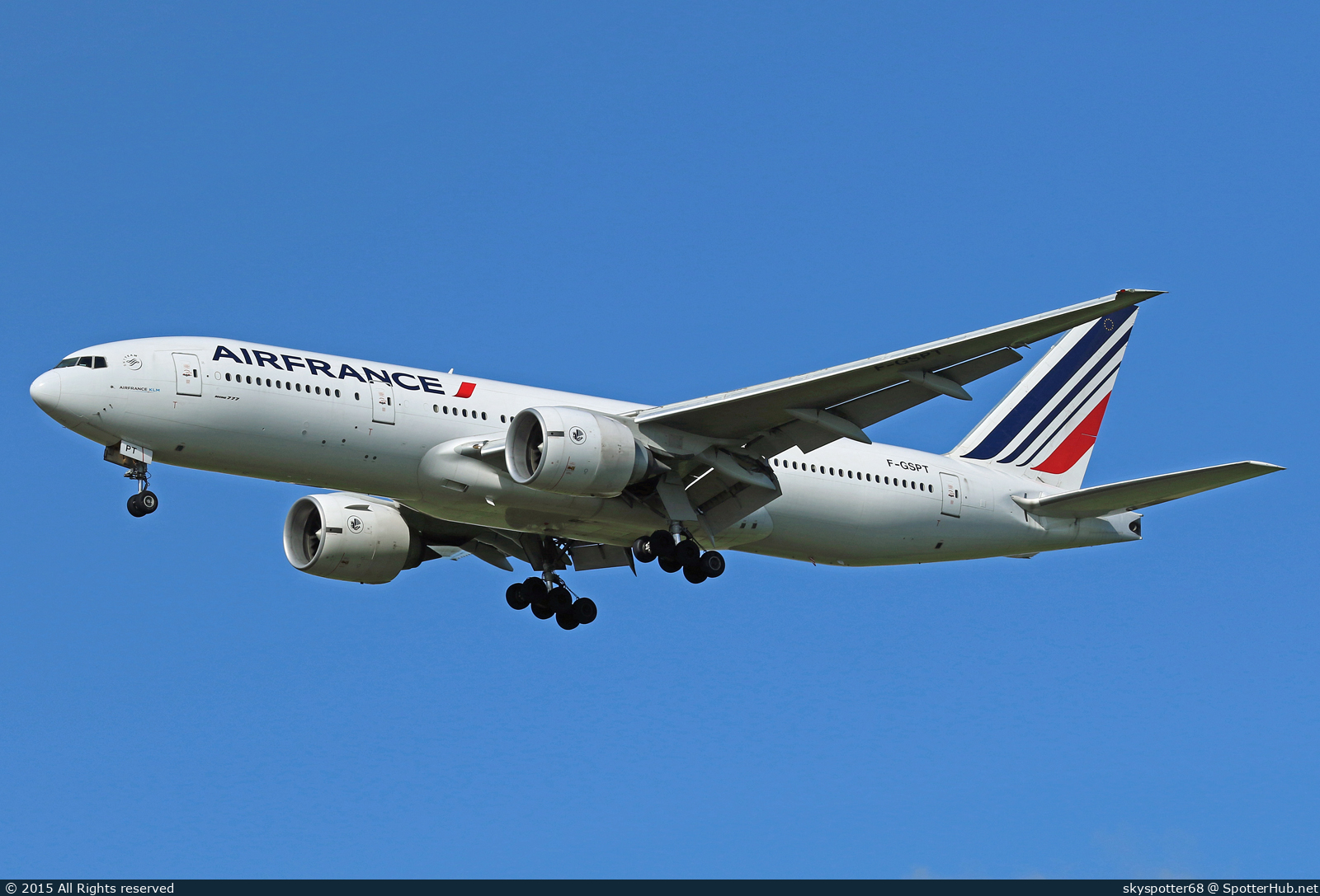 Photo of F-GSPT - Boeing 777-228(ER) operated by Air France