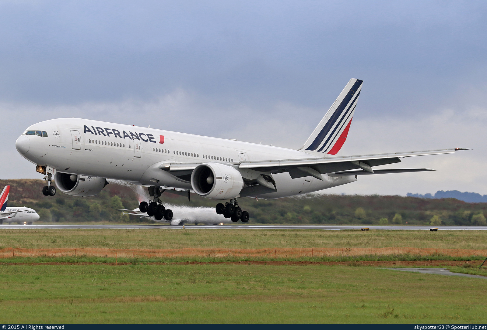 Photo of F-GSPS - Boeing 777-228(ER) operated by Air France