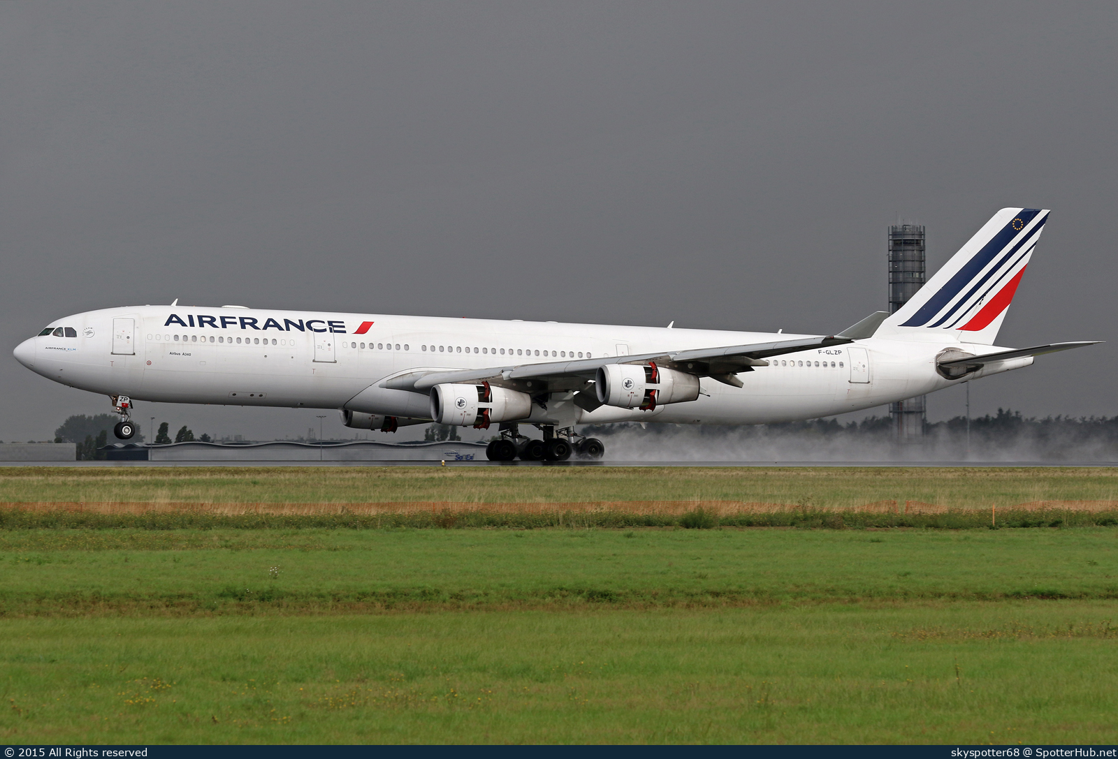 Photo of F-GLZP - Airbus A340-313 operated by Air France