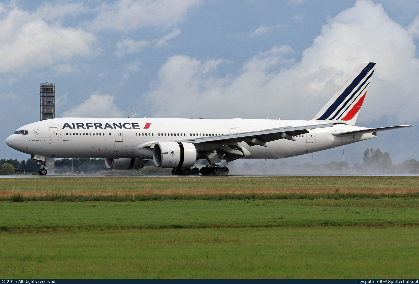Photo of F-GSPU - Boeing 777-228(ER) operated by Air France
