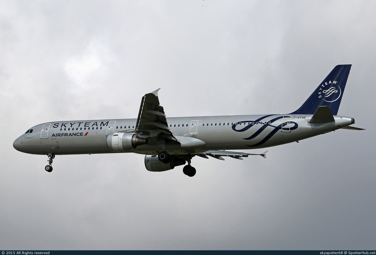 Photo of F-GTAE - Airbus A321-212 operated by Air France