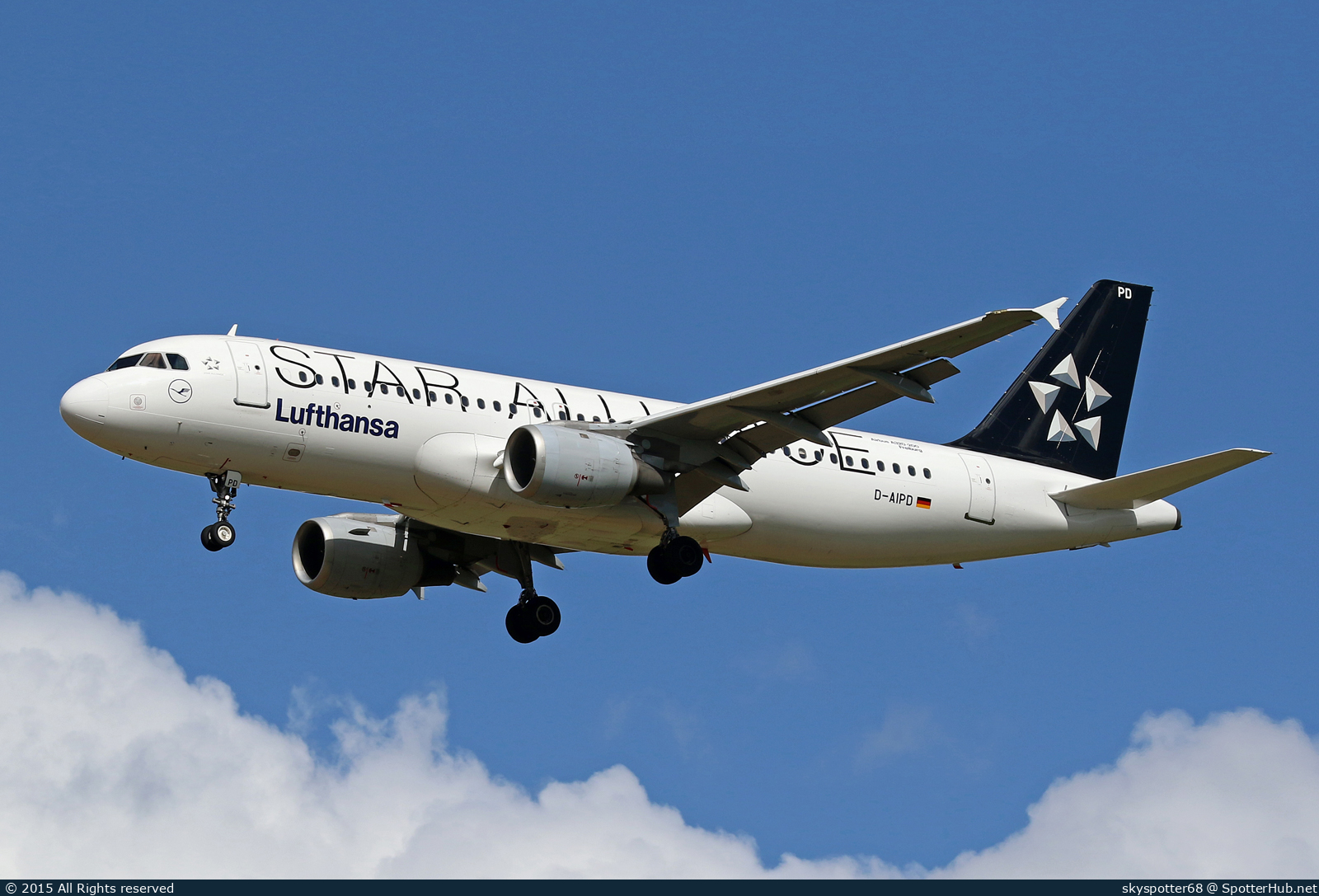 Photo of D-AIPD - Airbus A320-211 operated by Lufthansa