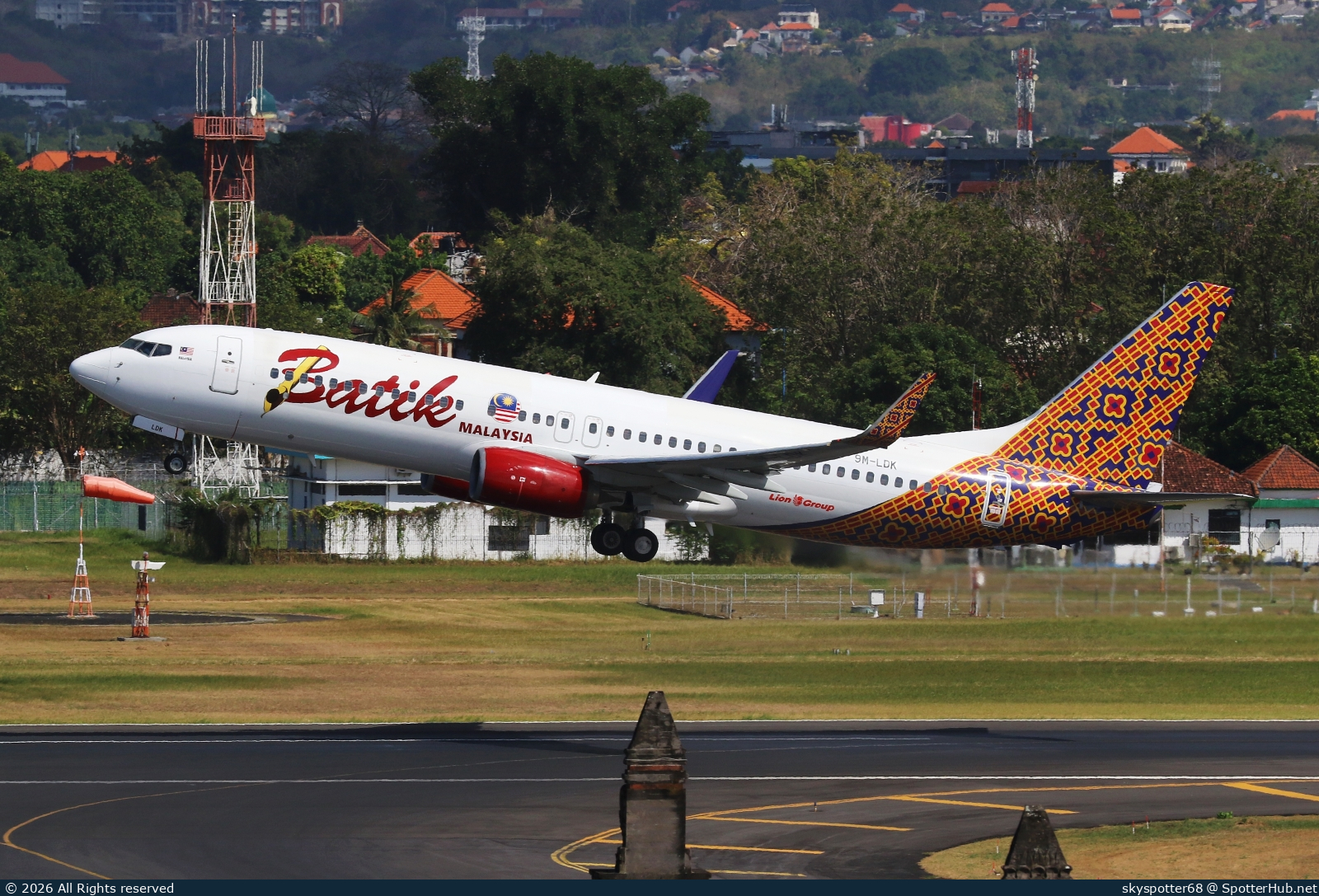 Photo of 9M-LDK - Boeing 737-86N operated by Batik Air Malaysia