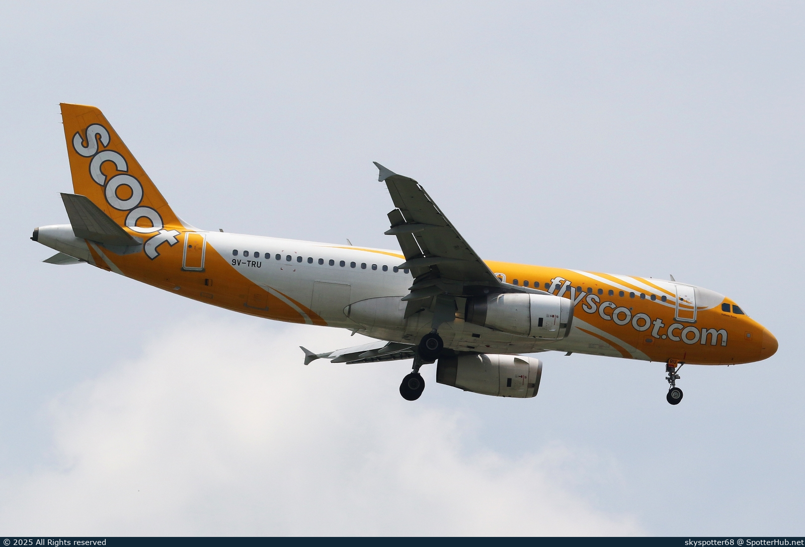 Photo of 9V-TRU - Airbus A320-232 operated by Scoot