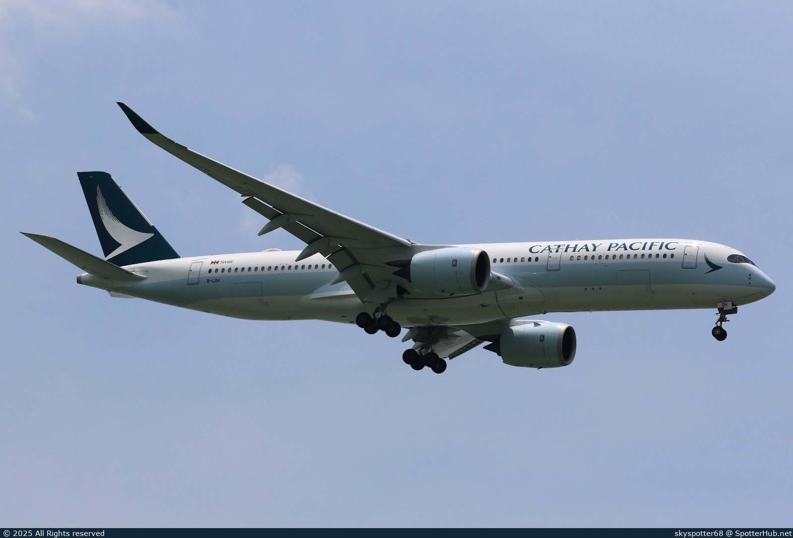 Photo of B-LQH - Airbus A350-941 operated by Cathay Pacific Airways