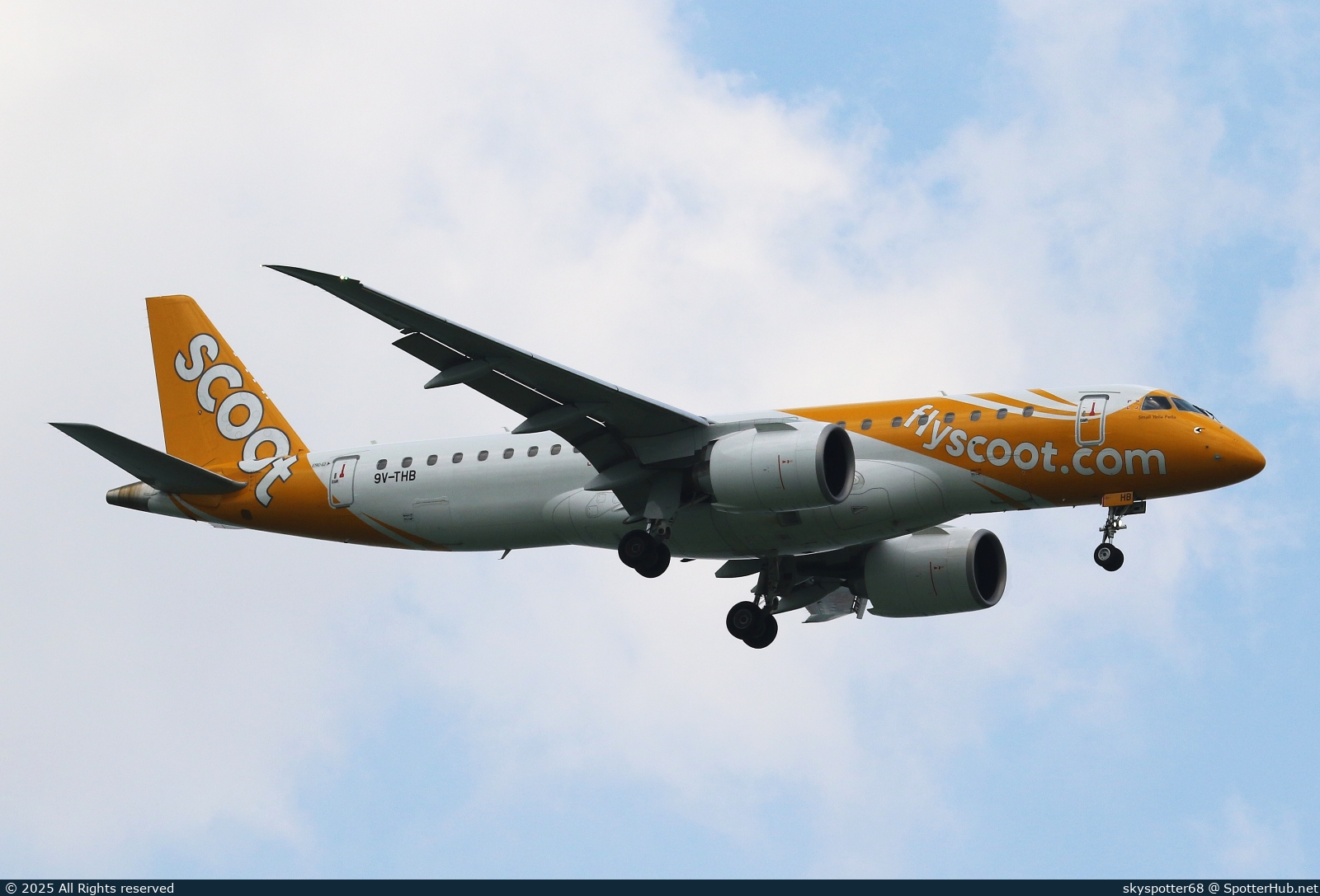 Photo of 9V-THB - Embraer ERJ-190-E2 operated by Scoot