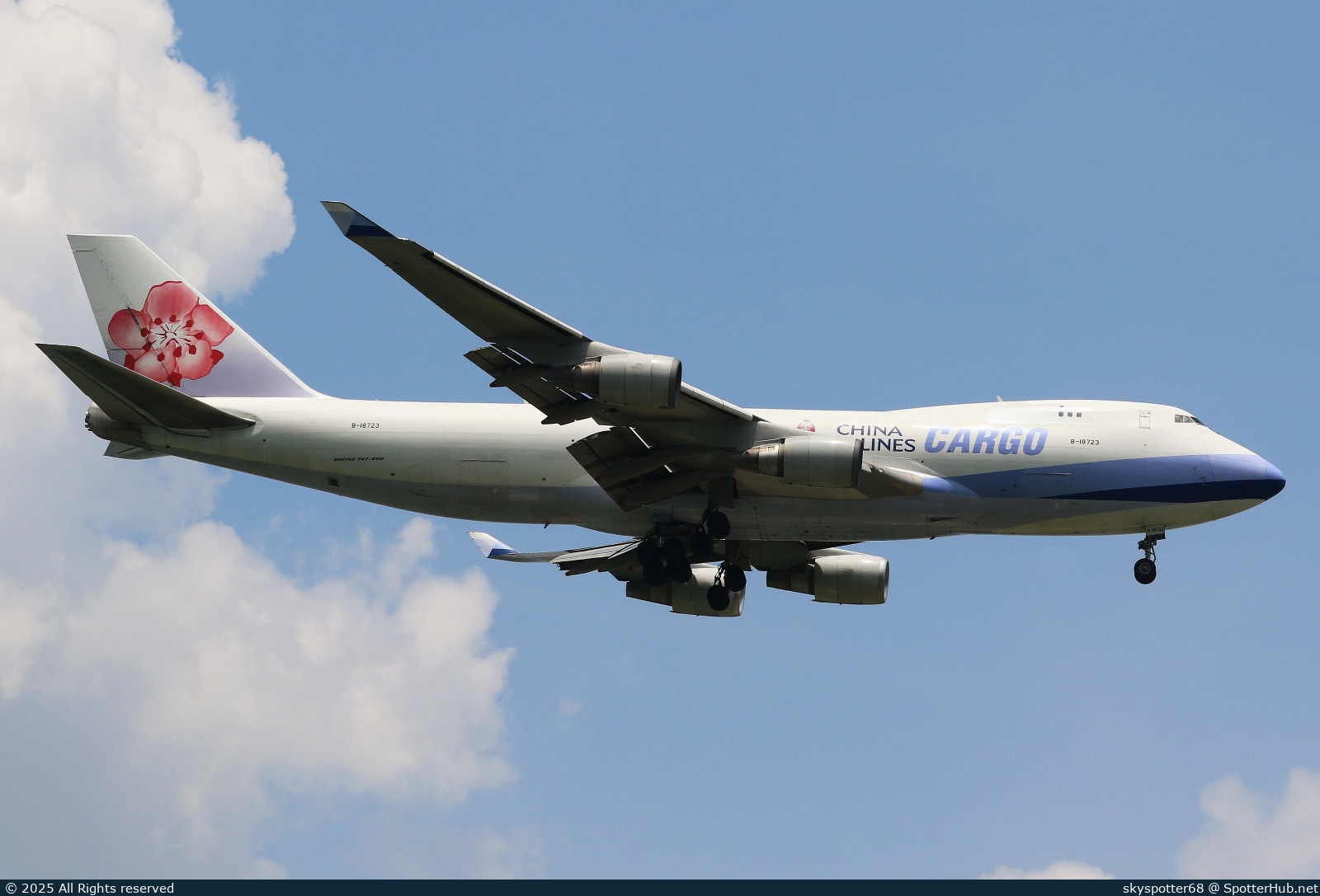 Photo of B-18723 - Boeing 747-409F operated by China Airlines Cargo