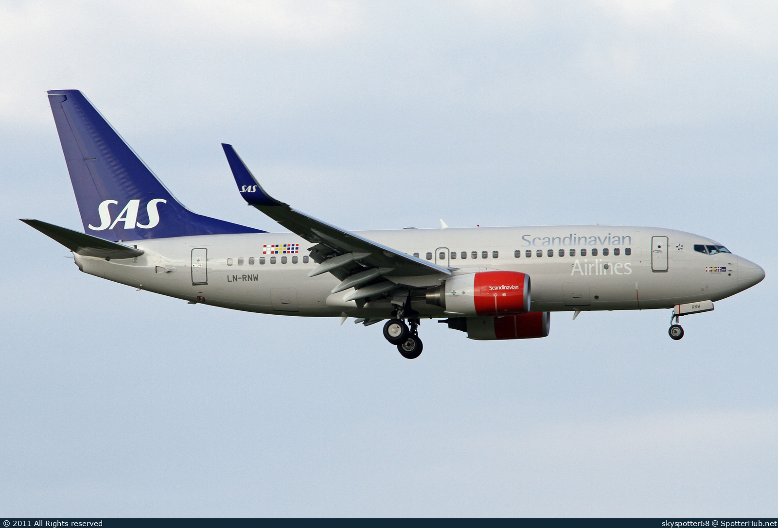 Photo of LN-RNW - Boeing 737-783 operated by SAS Scandinavian Airlines