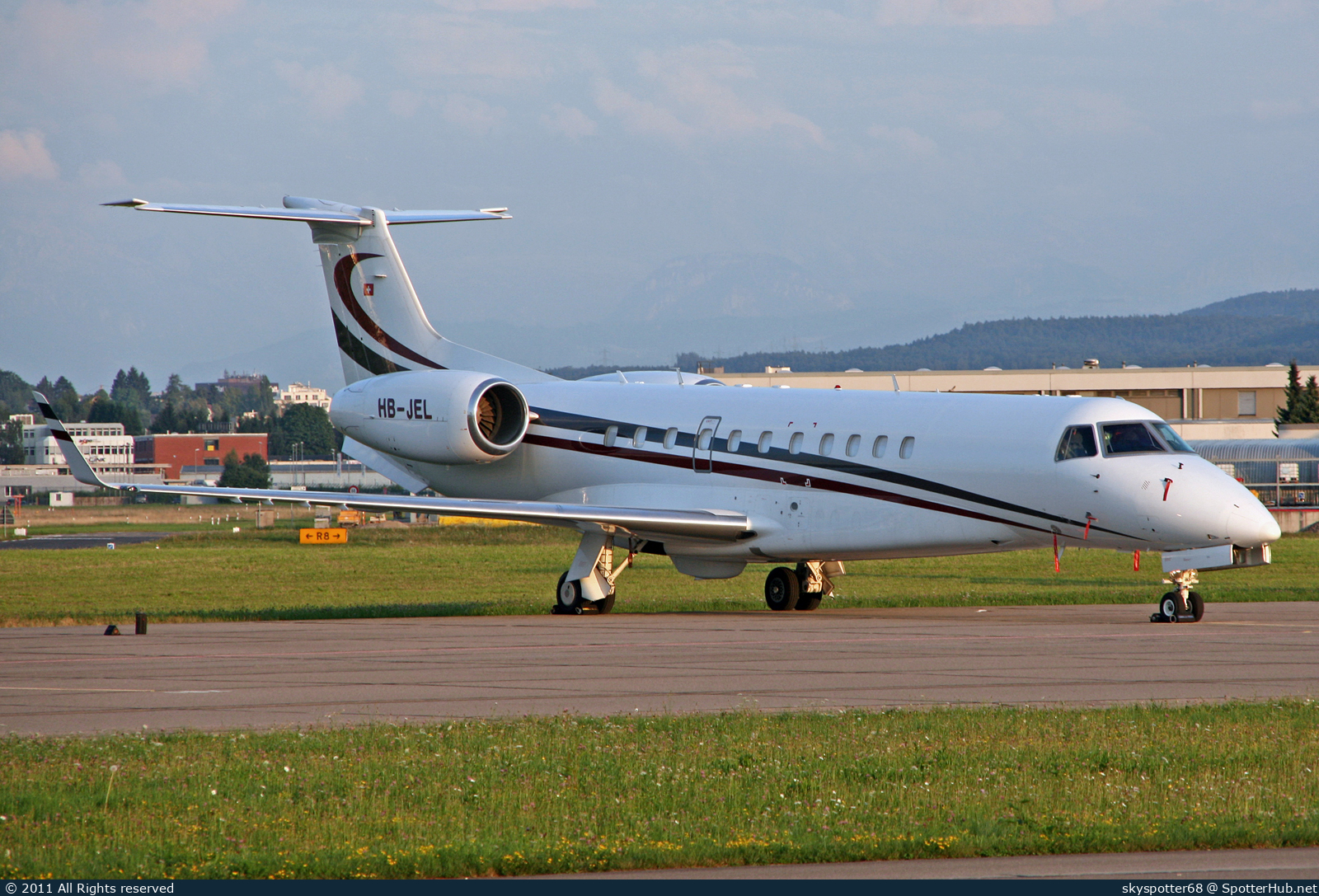 Photo of HB-JEL - Embraer Legacy 600 operated by Comlux Aviation