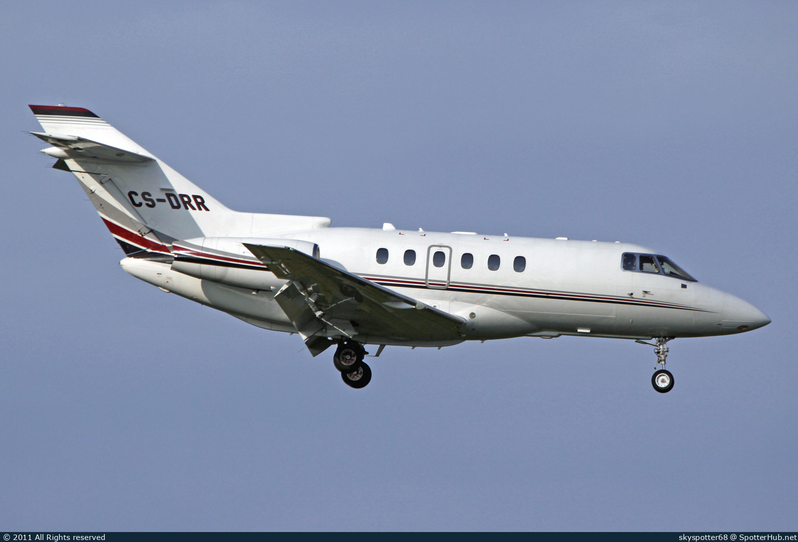 Photo of CS-DRR - Hawker Beechcraft 800XPi operated by NetJets Europe