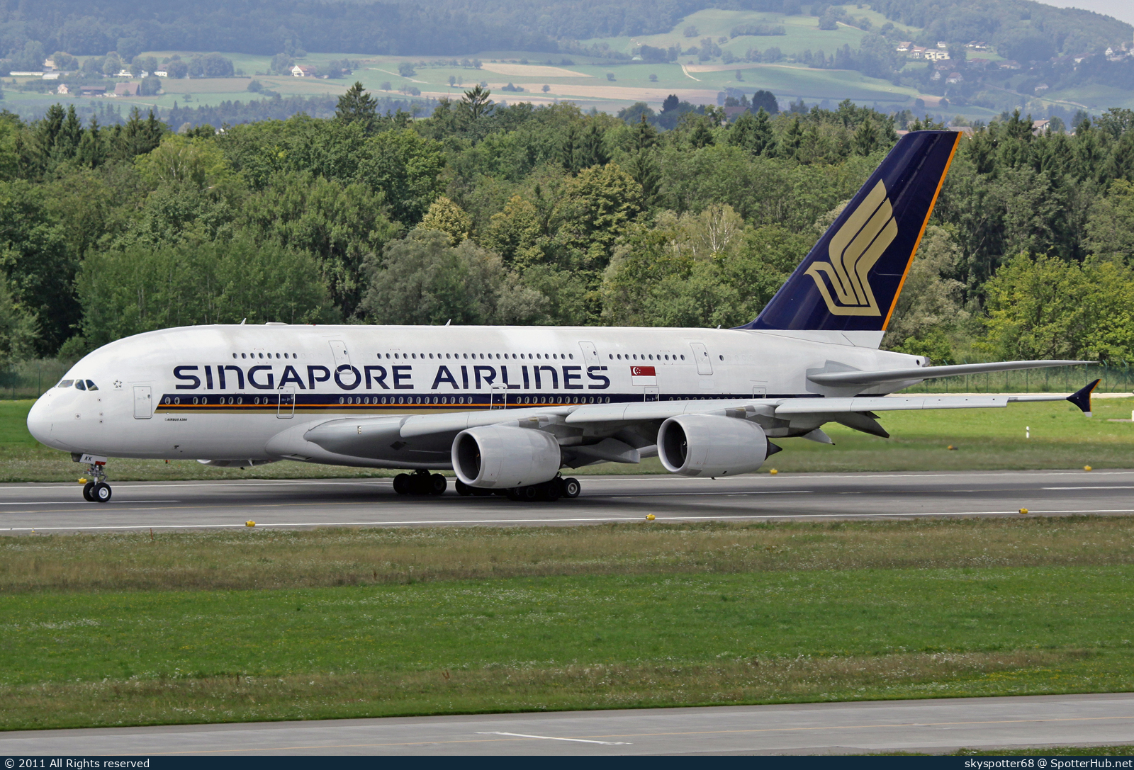 Photo of 9V-SKK - Airbus A380-841 operated by Singapore Airlines