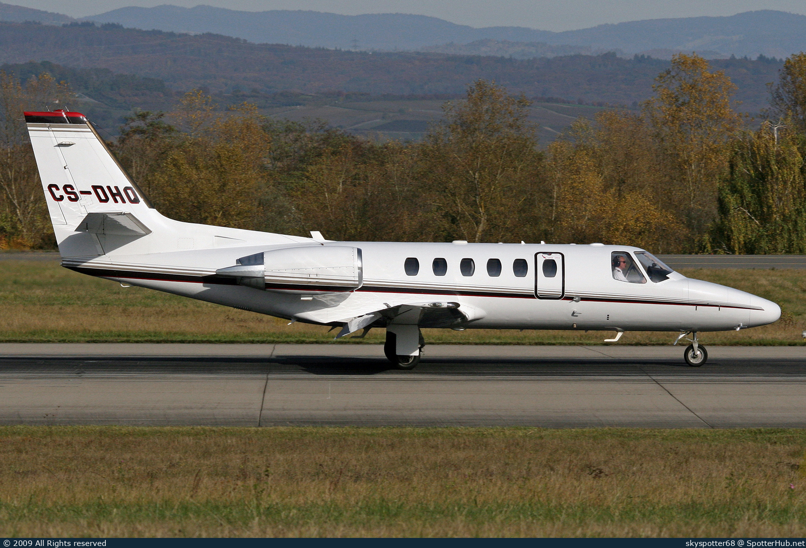 Photo of CS-DHQ - Cessna 550B Citation Bravo operated by NetJets Europe