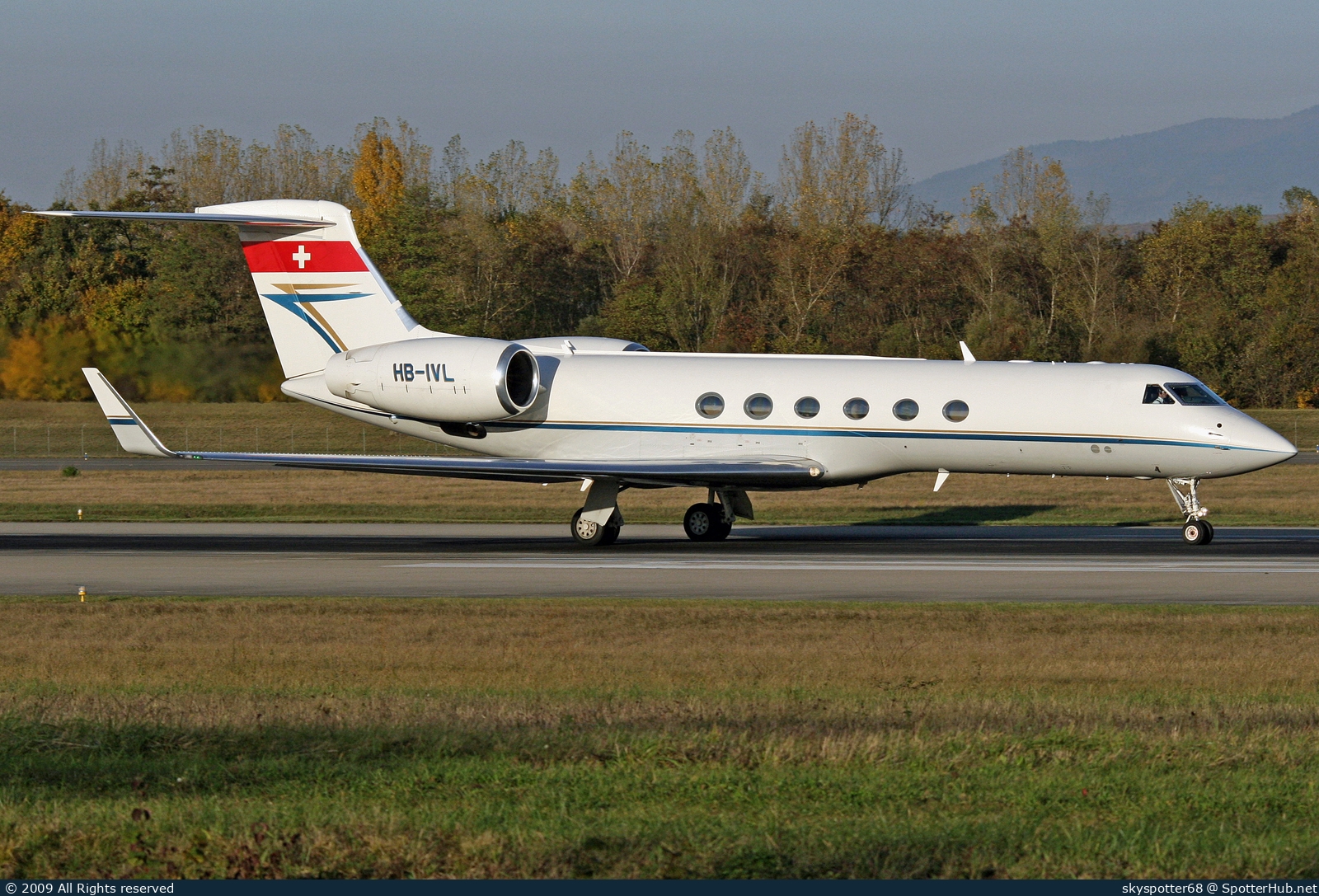Photo of HB-IVL - Gulfstream GV operated by Jet Aviation Business Jets