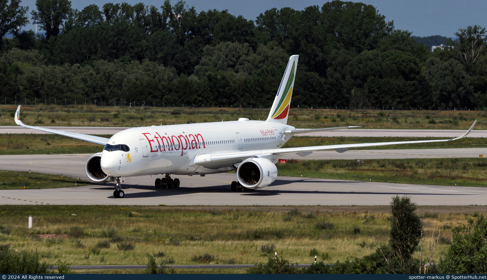 Photo of ET-AZI - Airbus A350-941 operated by Ethiopian Airlines