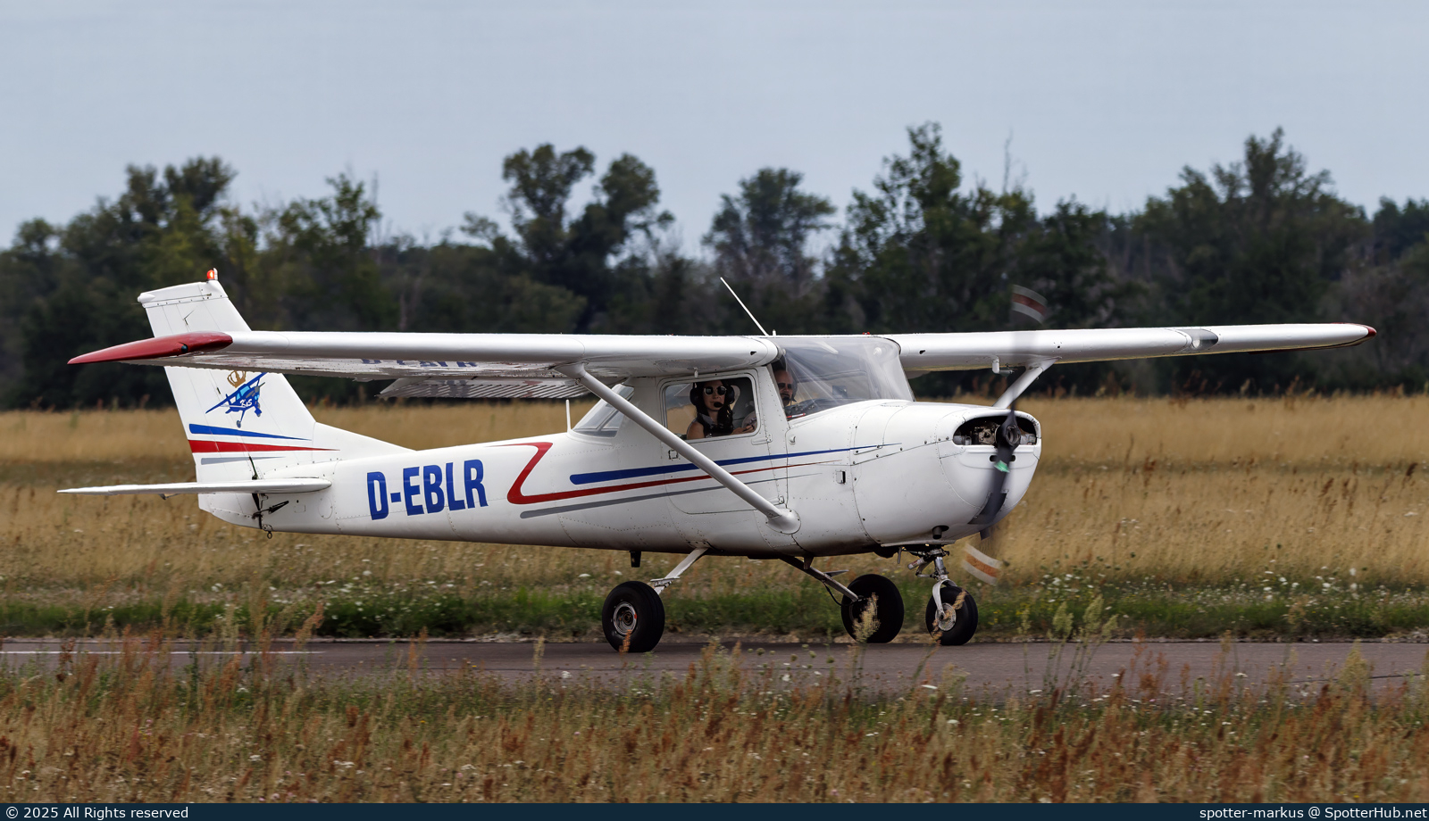 Photo of D-EBLR - Reims-Cessna F150K operated by Flugschule August der Starke