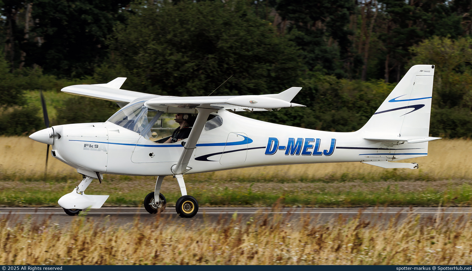 Photo of D-MELJ - FK-Lightplanes FK9 Mk.IV ELA operated by Aeroclub Pirna