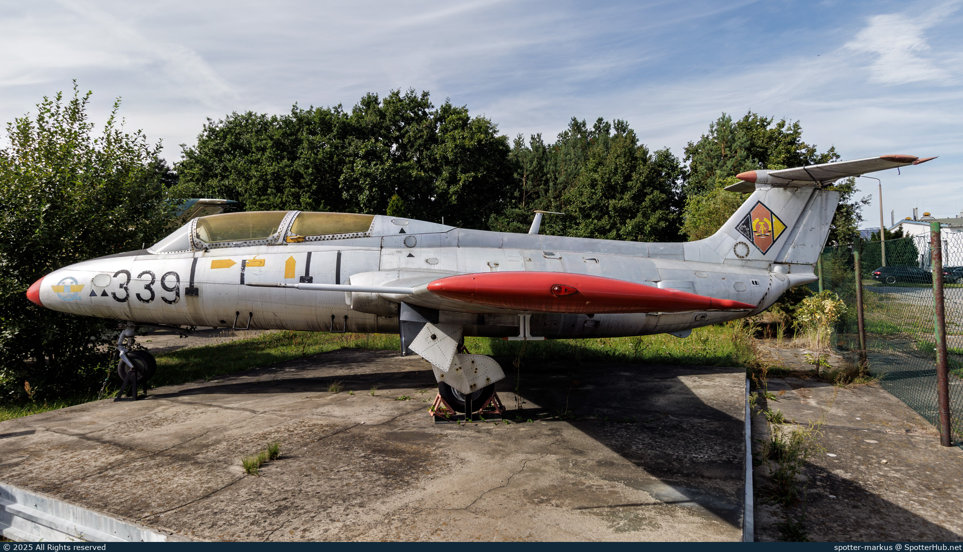 Photo of 339 - Aero L-29 Delfín operated by German Democratic Republic Air Force