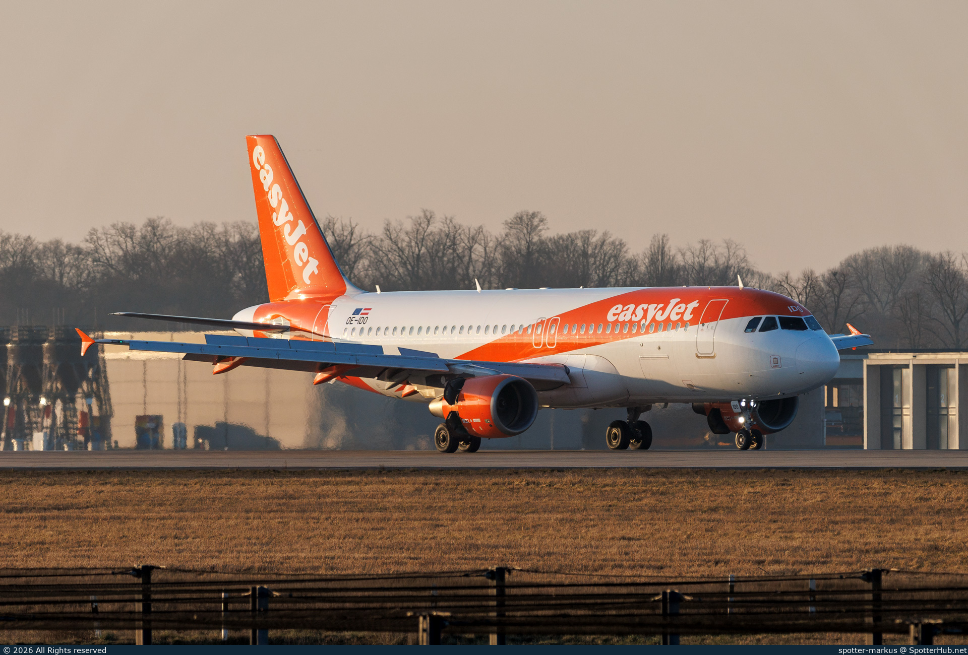 Photo of OE-IDO - Airbus A320-214 operated by easyJet Europe
