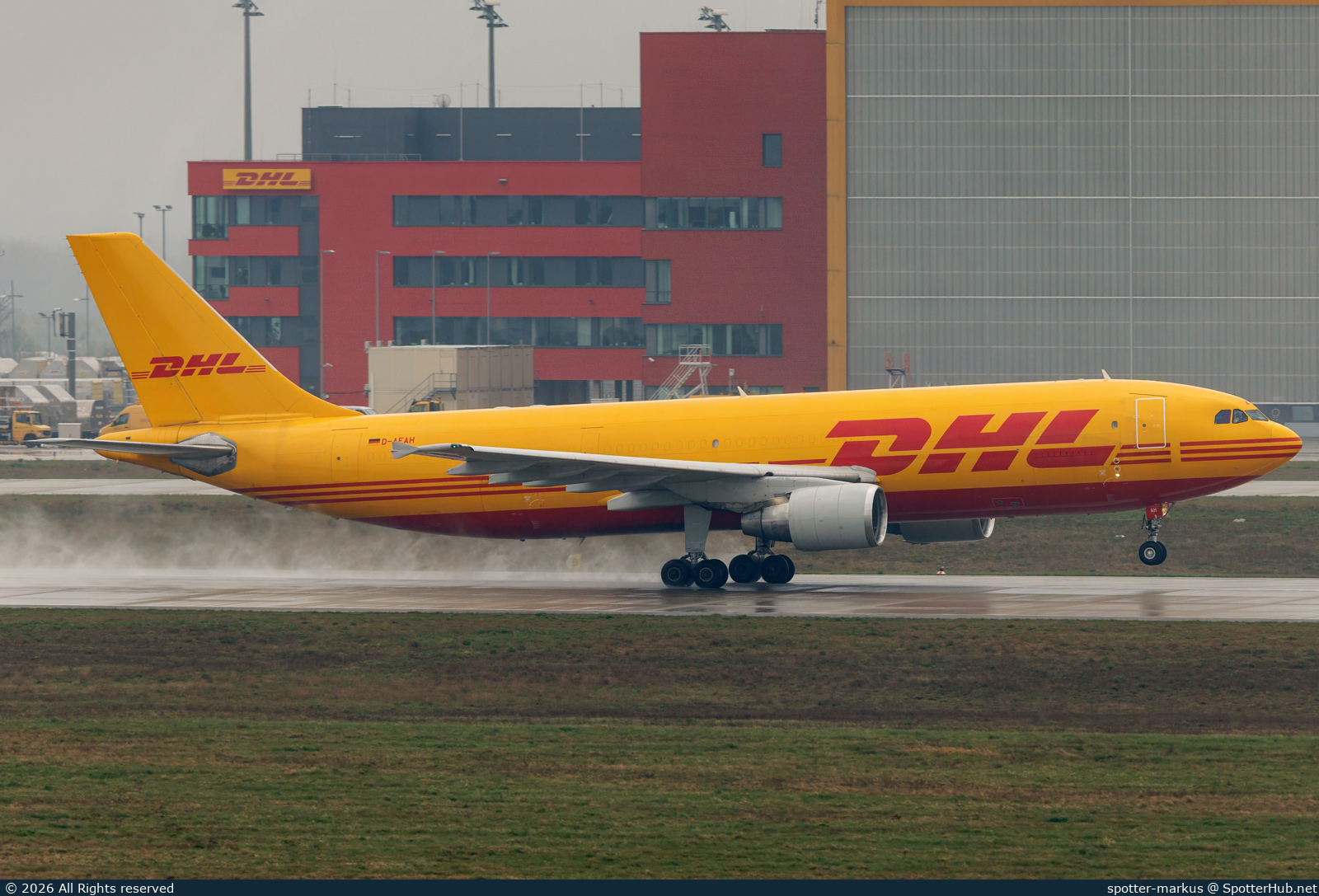 Photo of D-AEAH - Airbus A300B4-622R(F) operated by European Air Transport